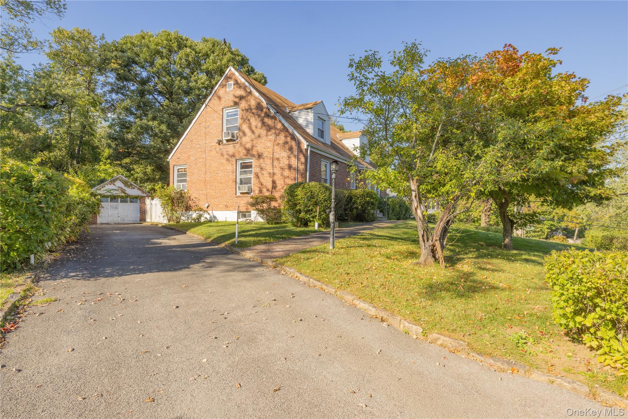 2 Whitman Road – For Sale photo 22