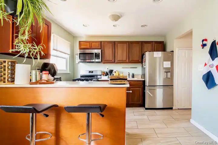 3933 Wilder Avenue – For Rent photo 3