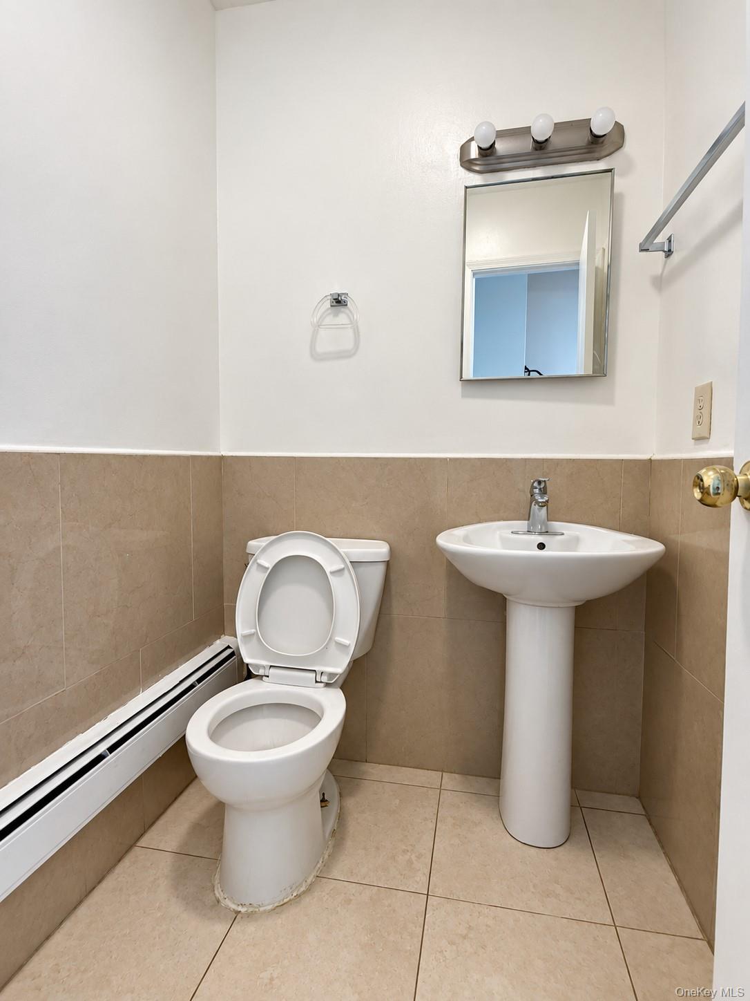 30 Chaucer Courts – For Rent photo 7