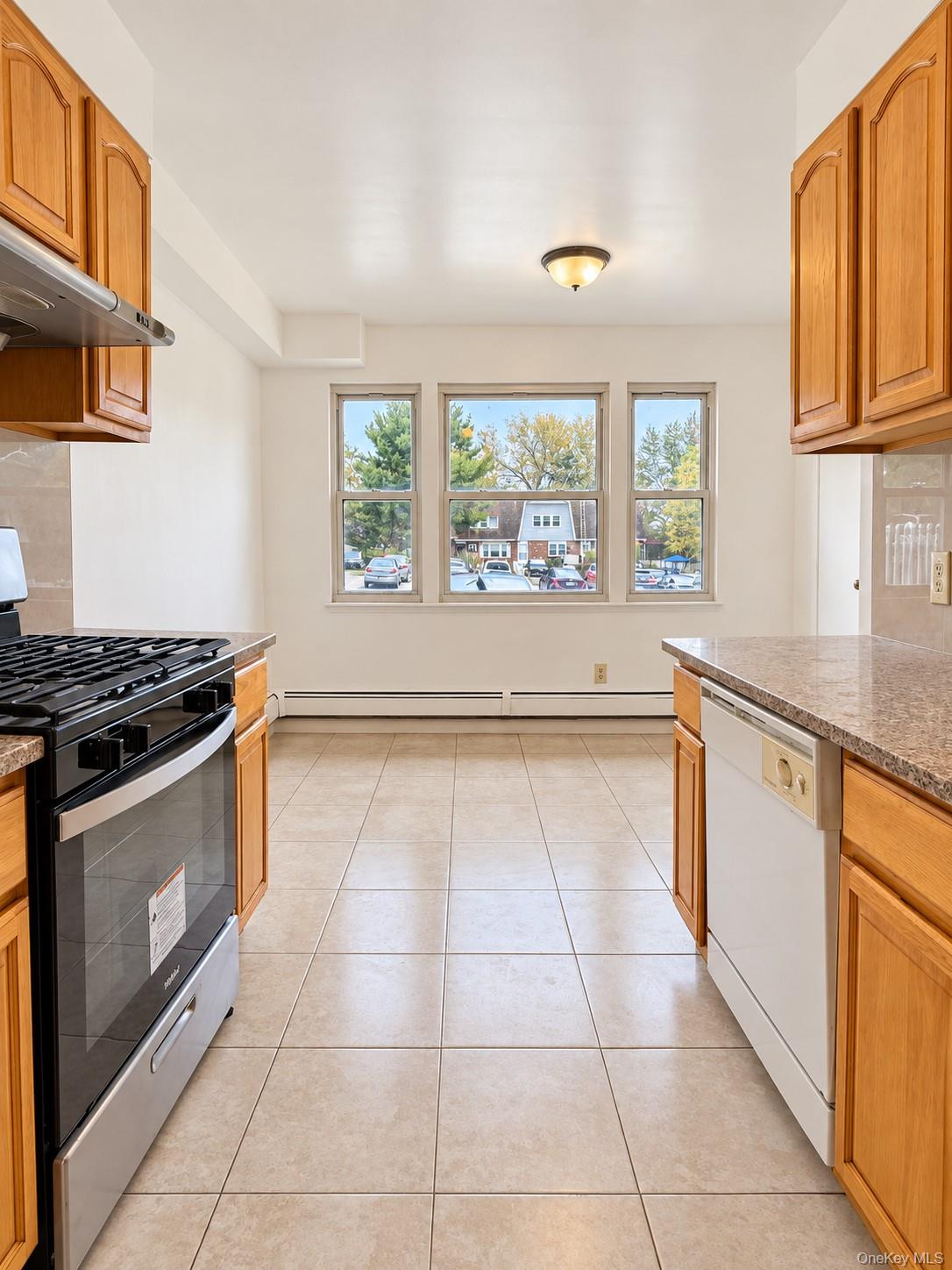 30 Chaucer Courts – For Rent photo 5