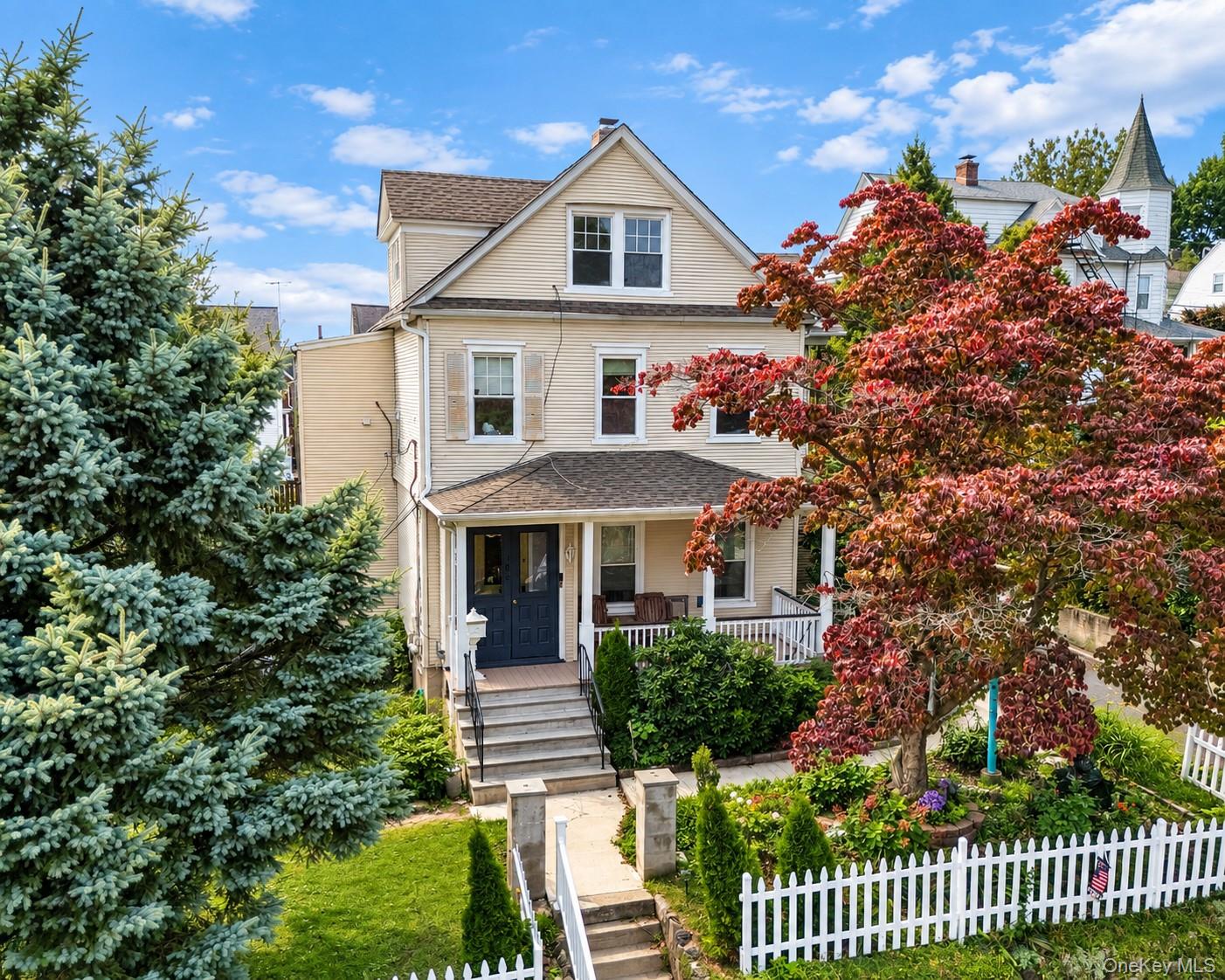 108 Soundview Street – For Sale