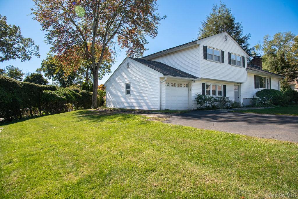 4 Robin Street – For Sale photo 2