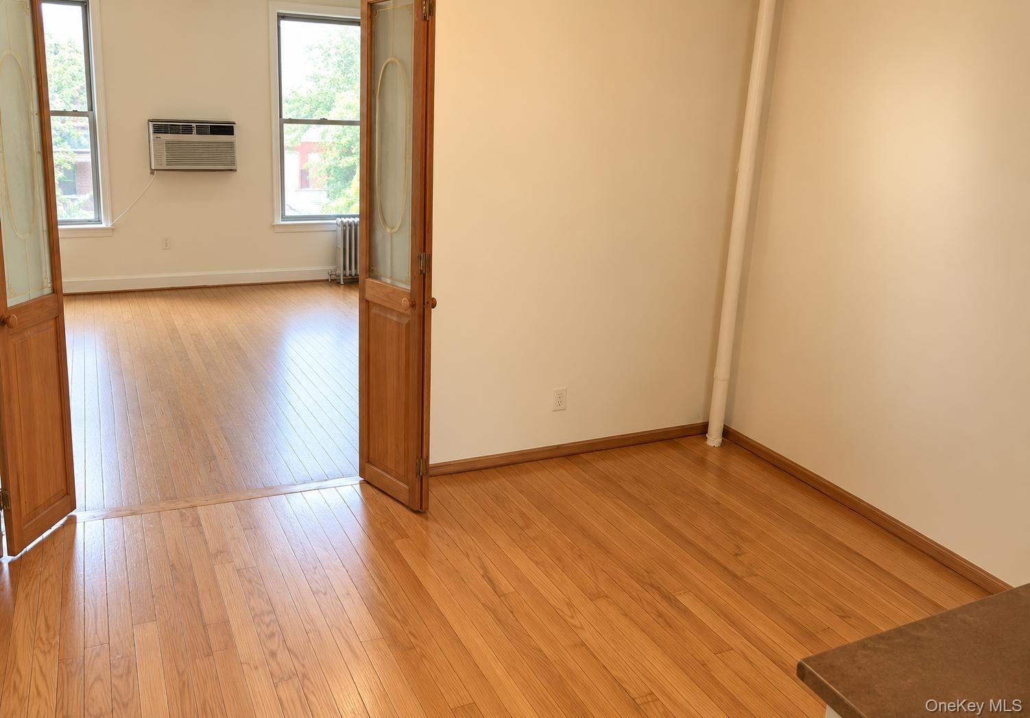 264 Driggs Avenue, Unit 2R photo 6