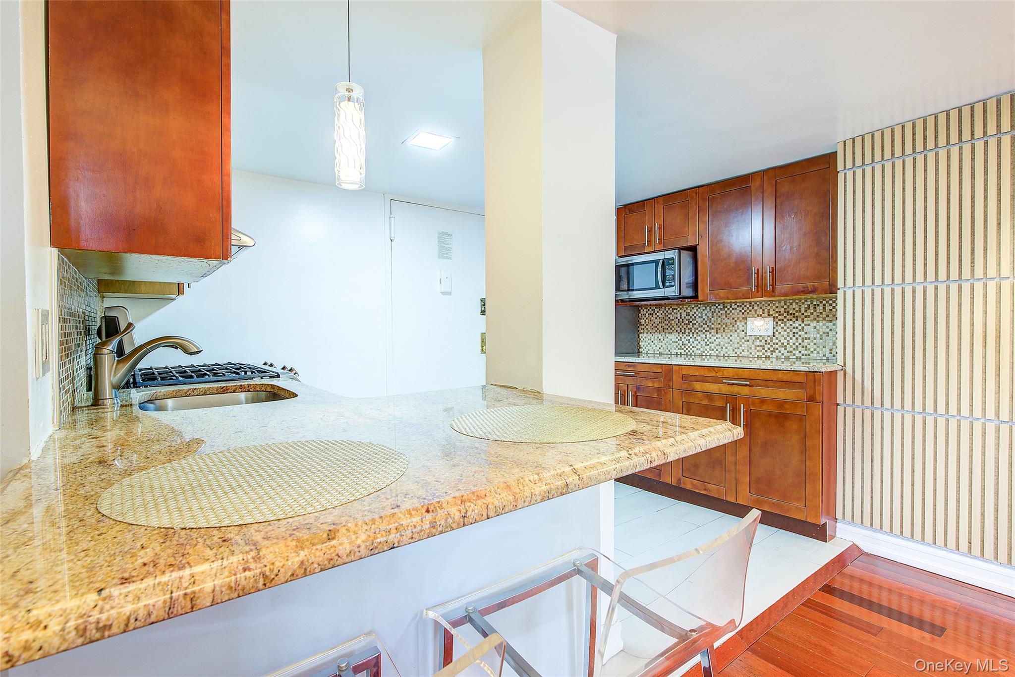 110-20 71 Avenue, Unit 110 photo 12