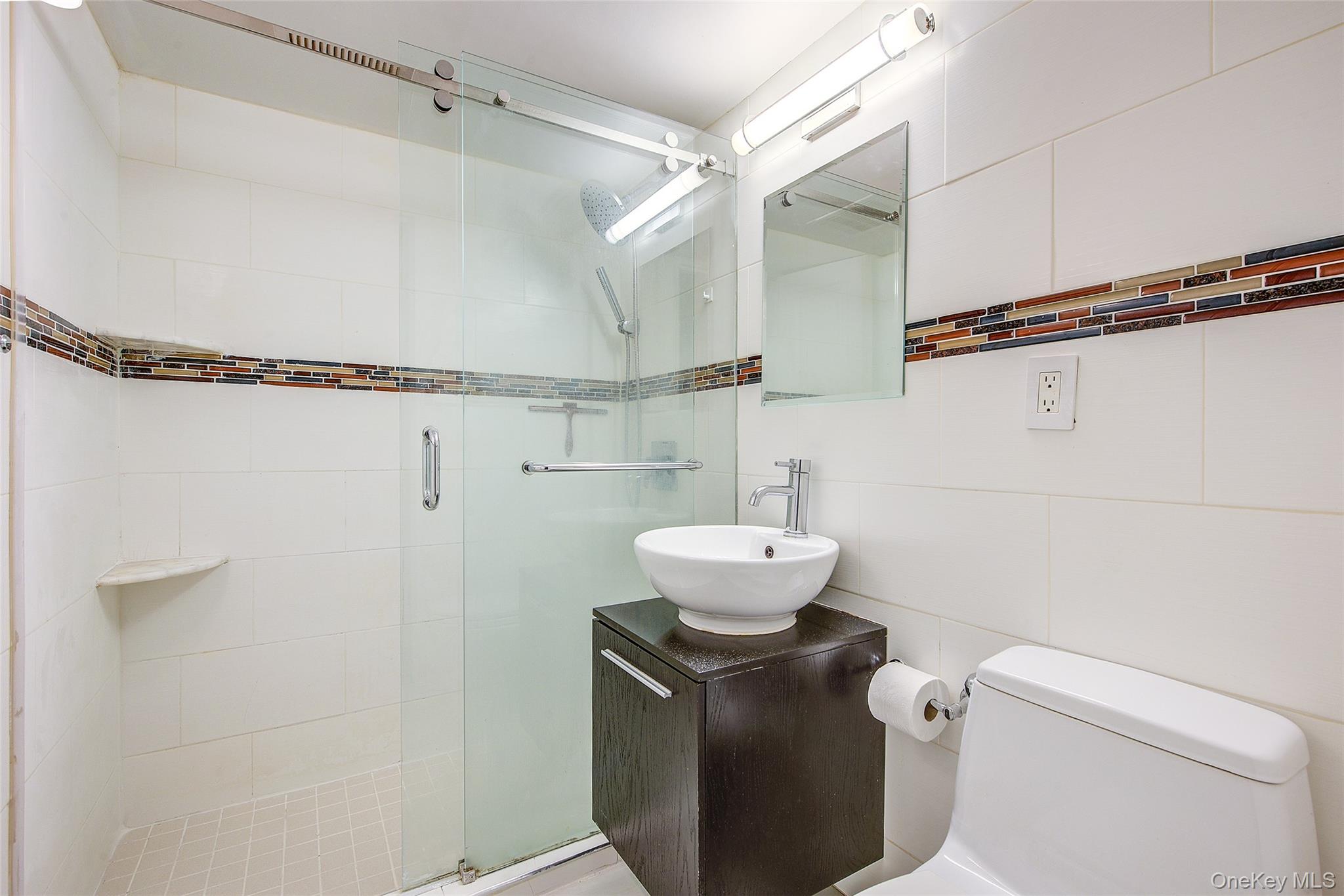 110-20 71 Avenue, Unit 110 photo 16