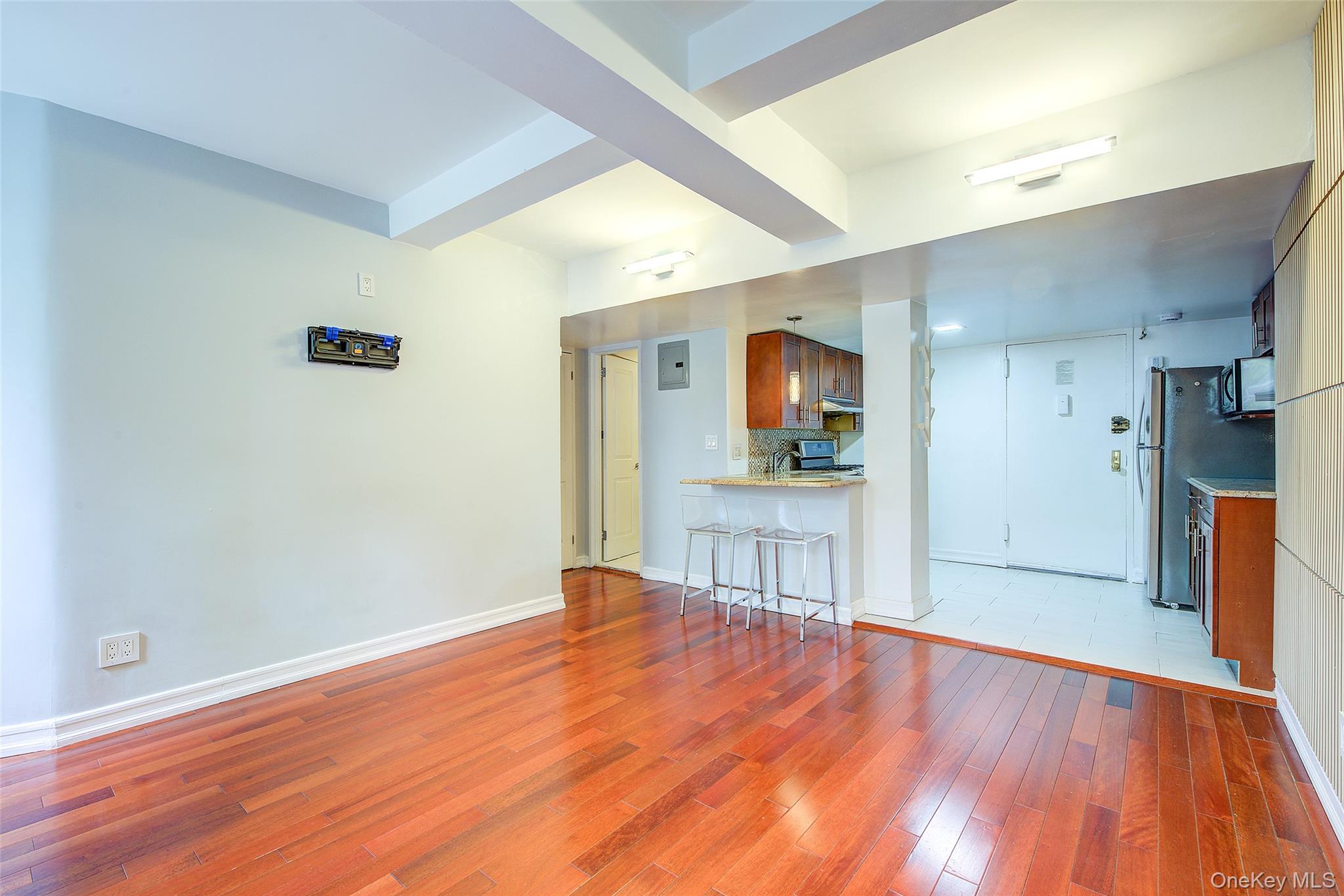 110-20 71 Avenue, Unit 110 photo 6