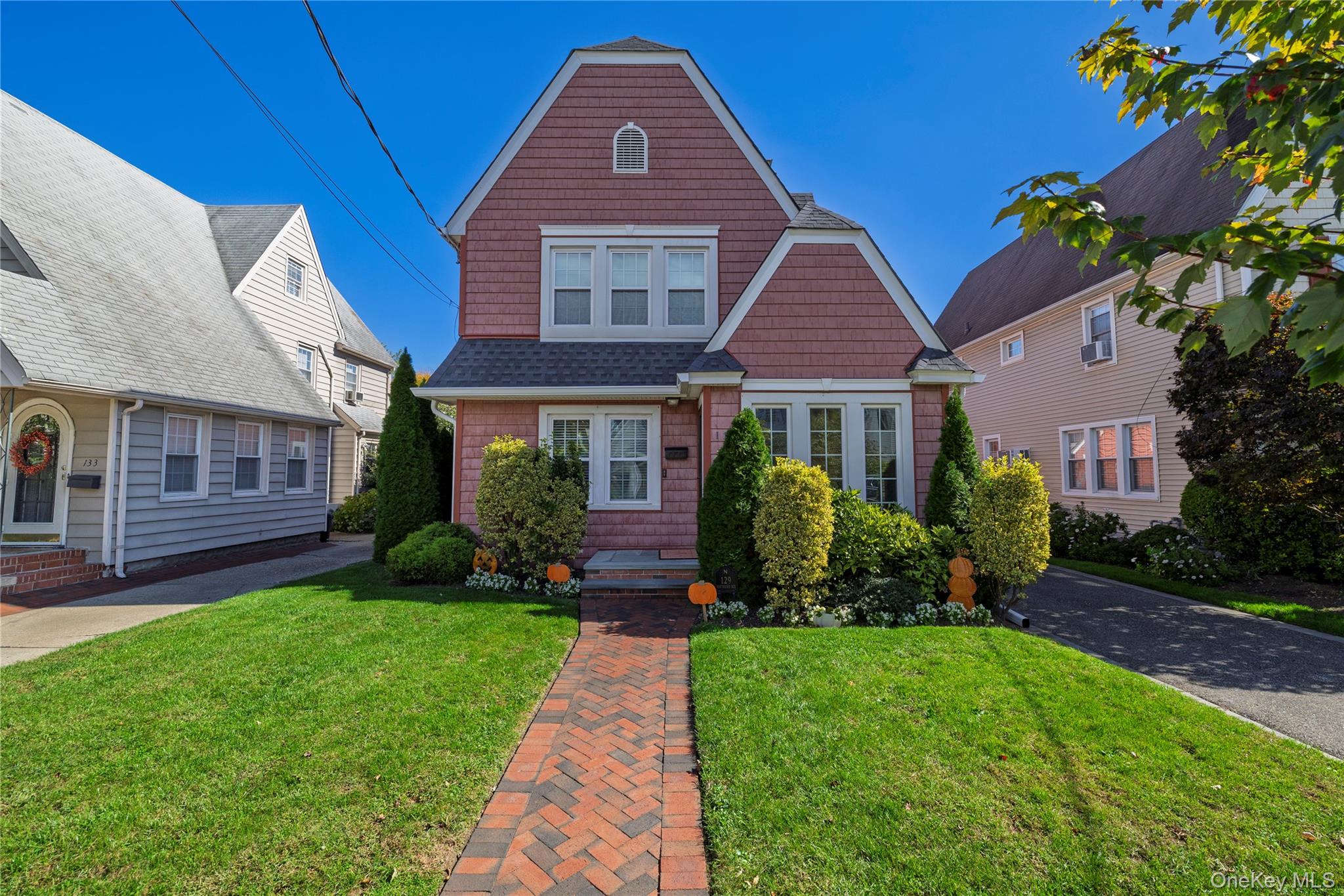 129 Southard Avenue – For Sale photo 2