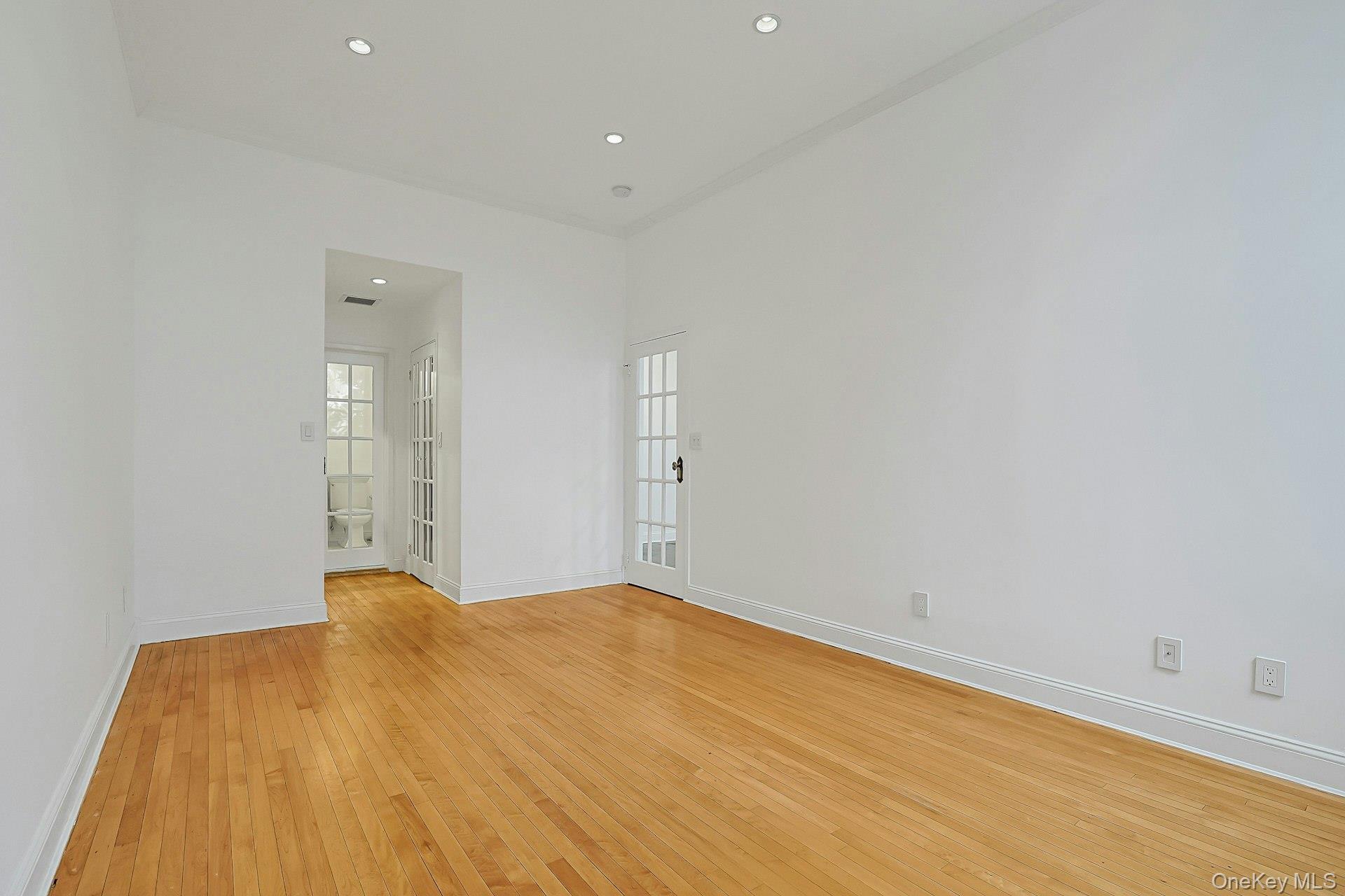 1250 North Avenue, Unit 202 photo 13