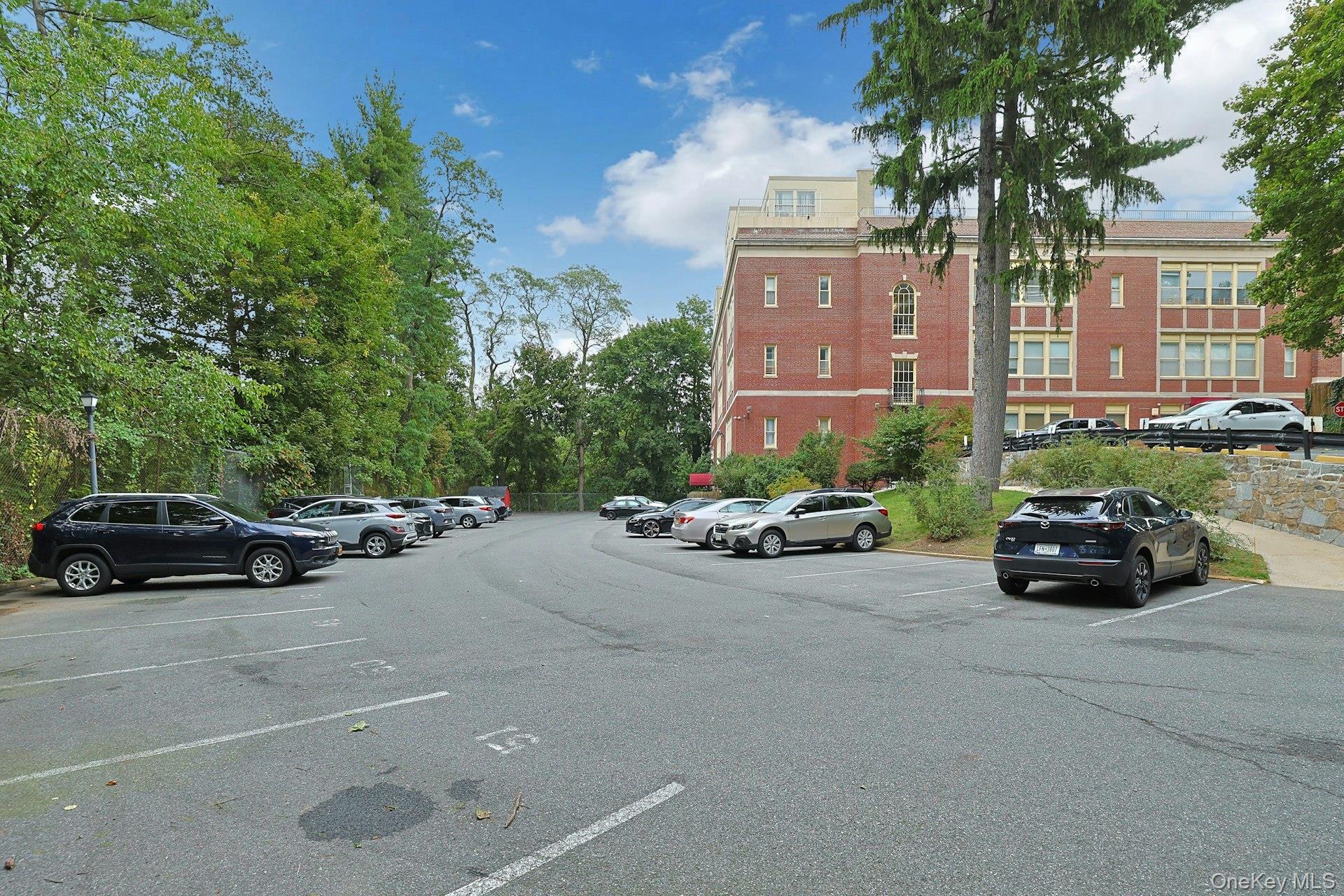 1250 North Avenue, Unit 202 photo 31