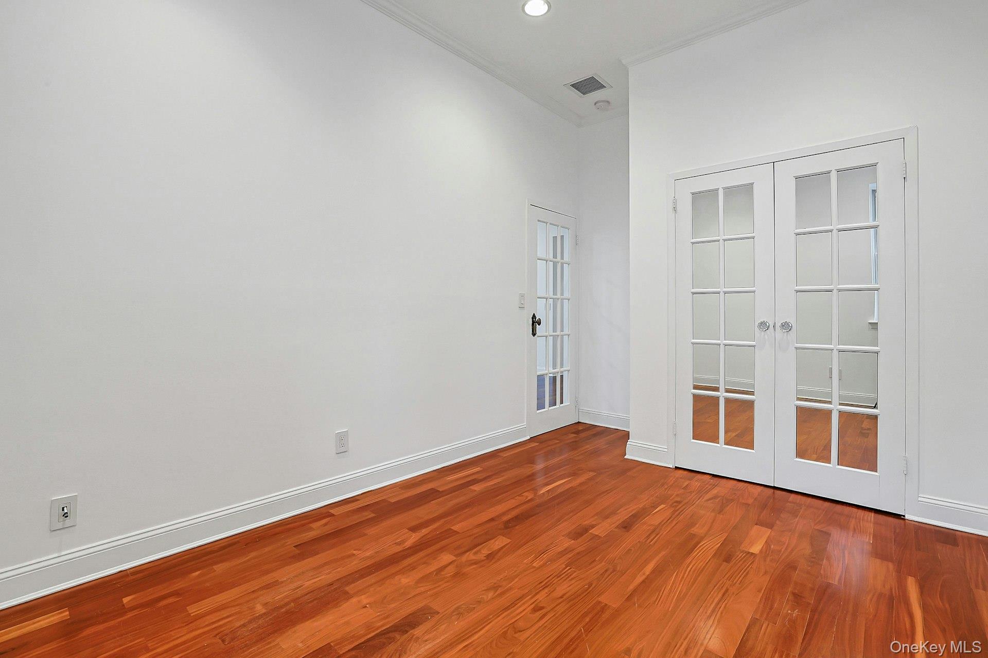 1250 North Avenue, Unit 202 photo 18