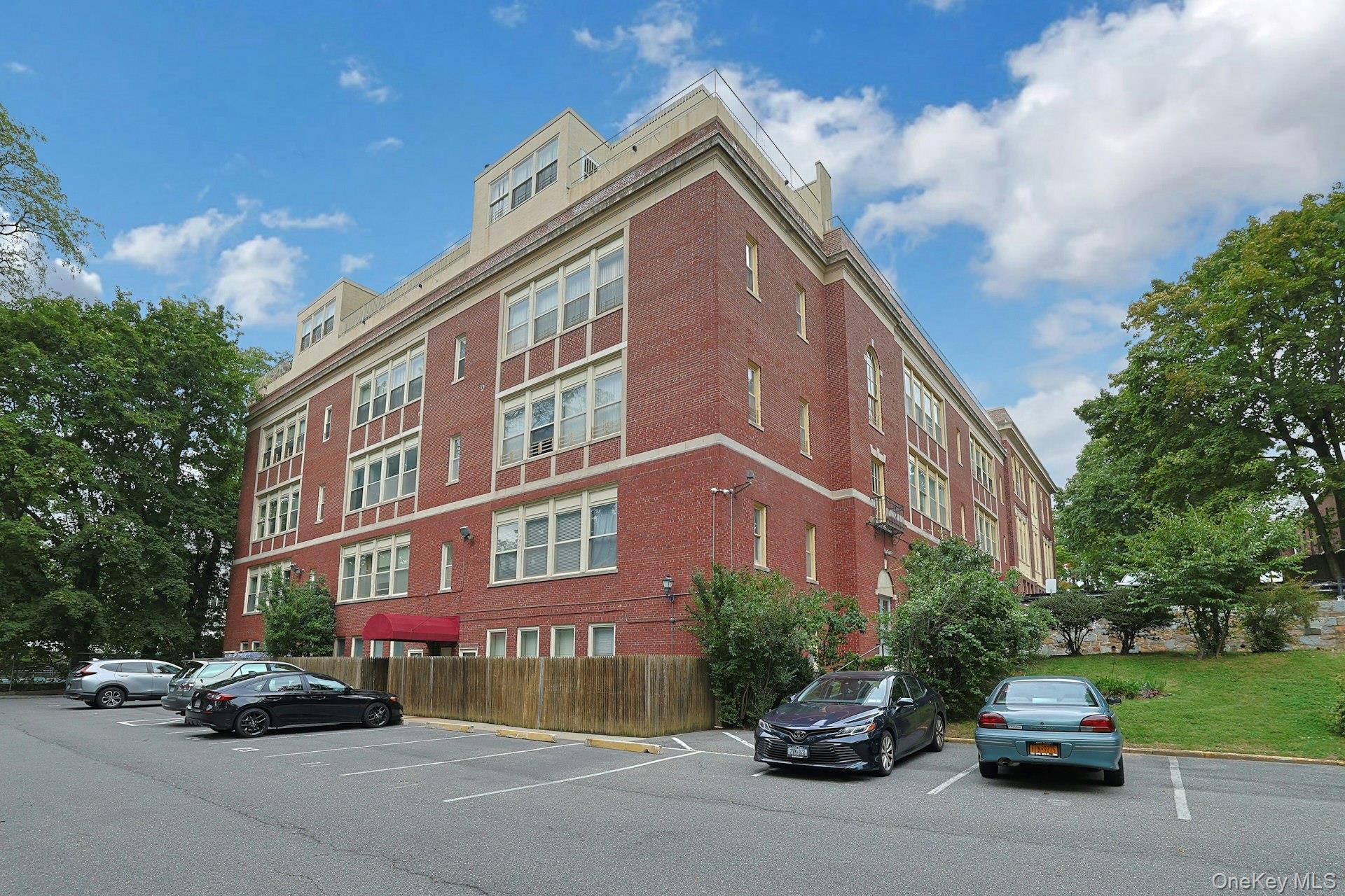 1250 North Avenue, Unit 202 photo 30