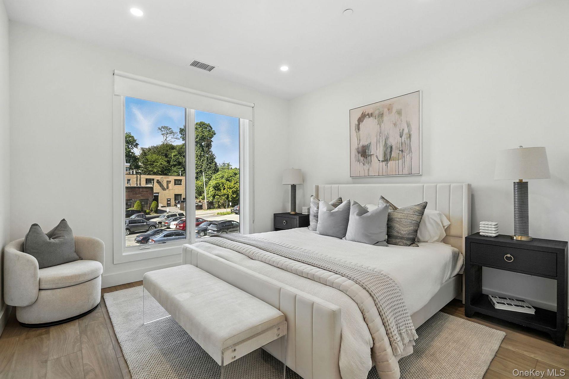 402 Halstead Avenue, Unit PH504 photo 5