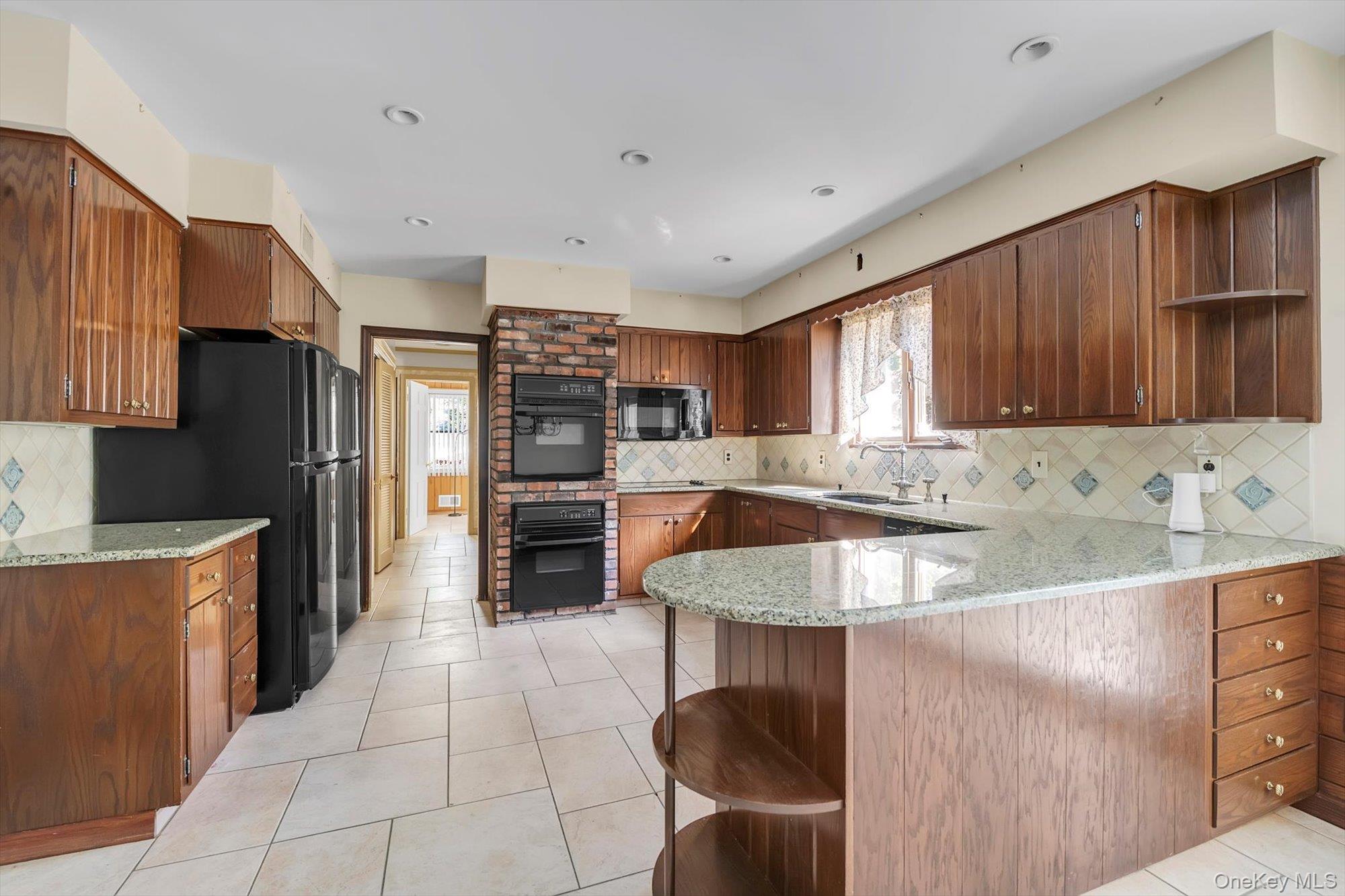 14 Oak Lane – For Rent photo 6
