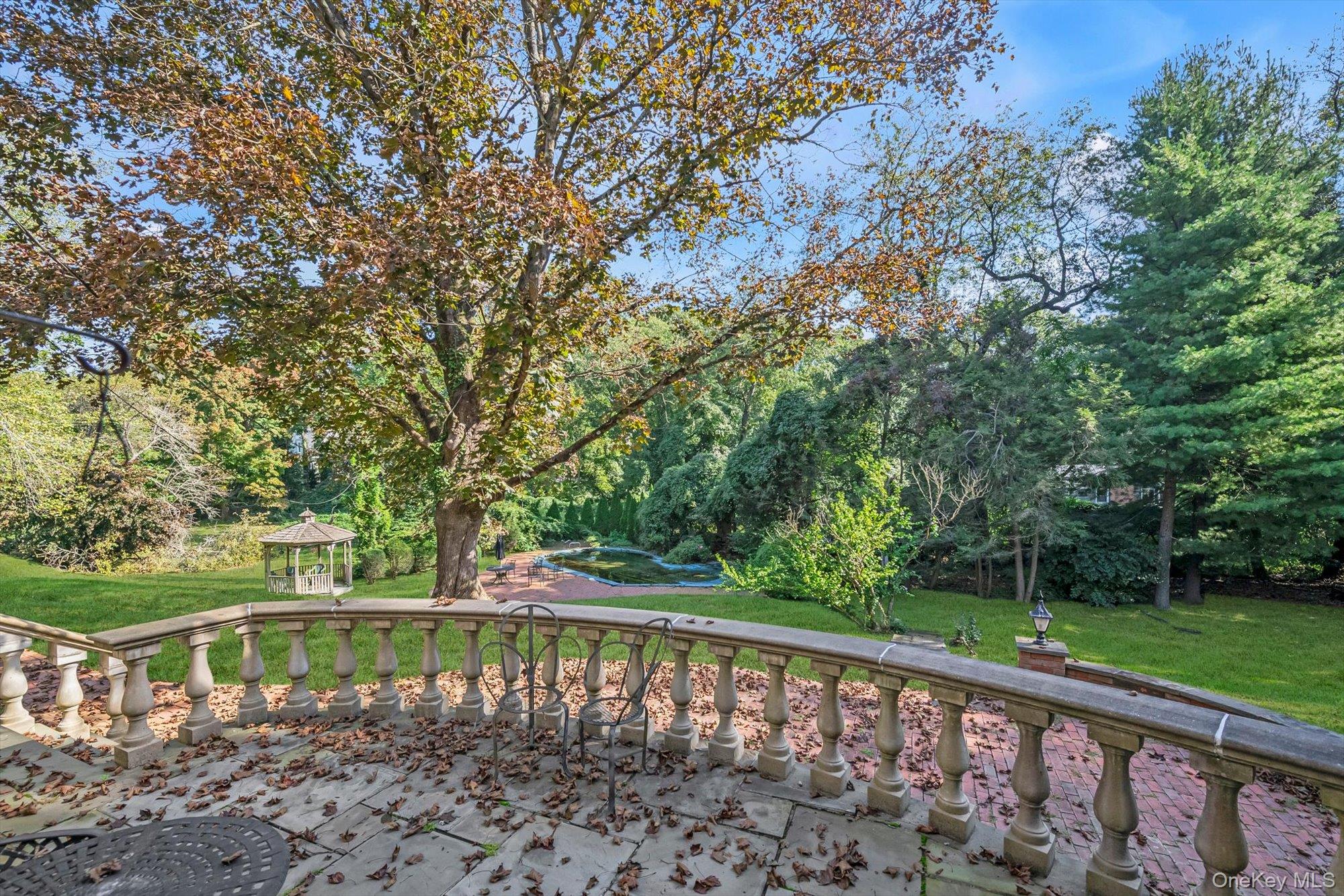 14 Oak Lane – For Rent photo 2