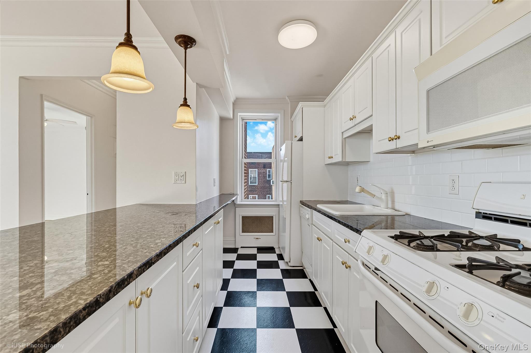 39-30 52nd Street, Unit 6F photo 4
