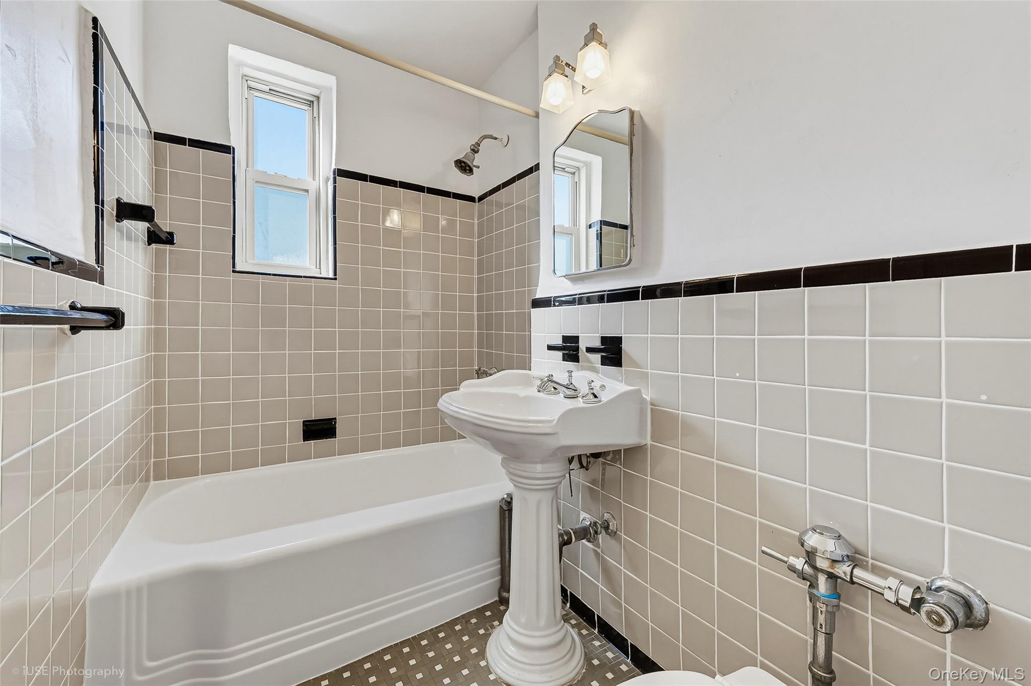 39-30 52nd Street, Unit 6F photo 11