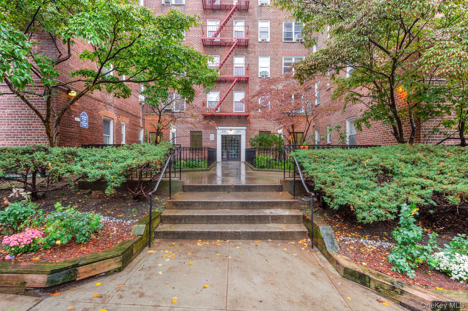 39-30 52nd Street, Unit 6F photo 12