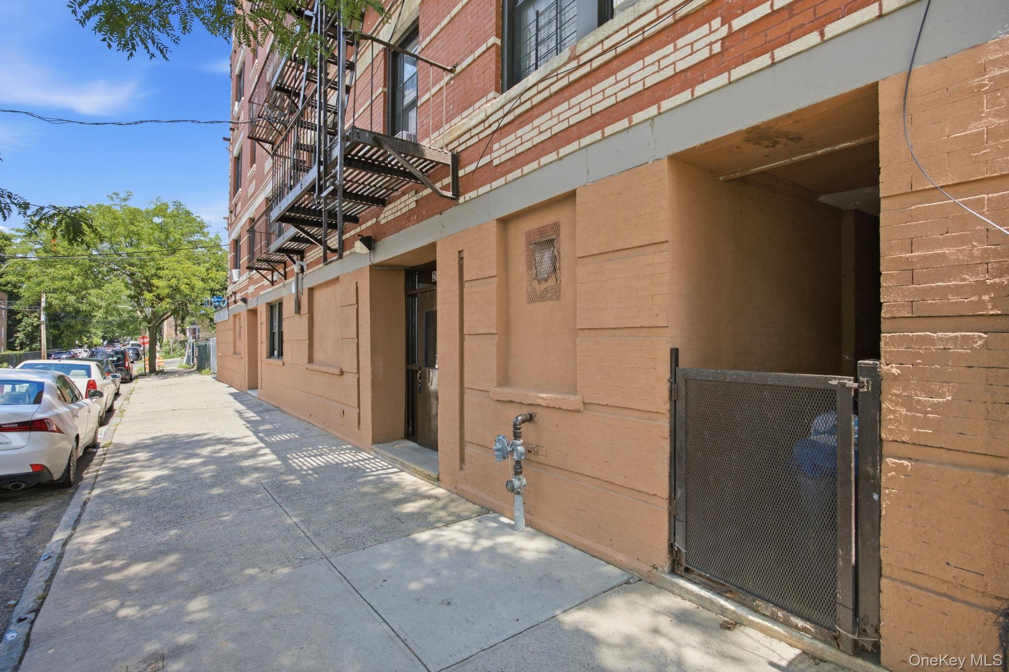 256-258 Woodworth Avenue – For Sale photo 11
