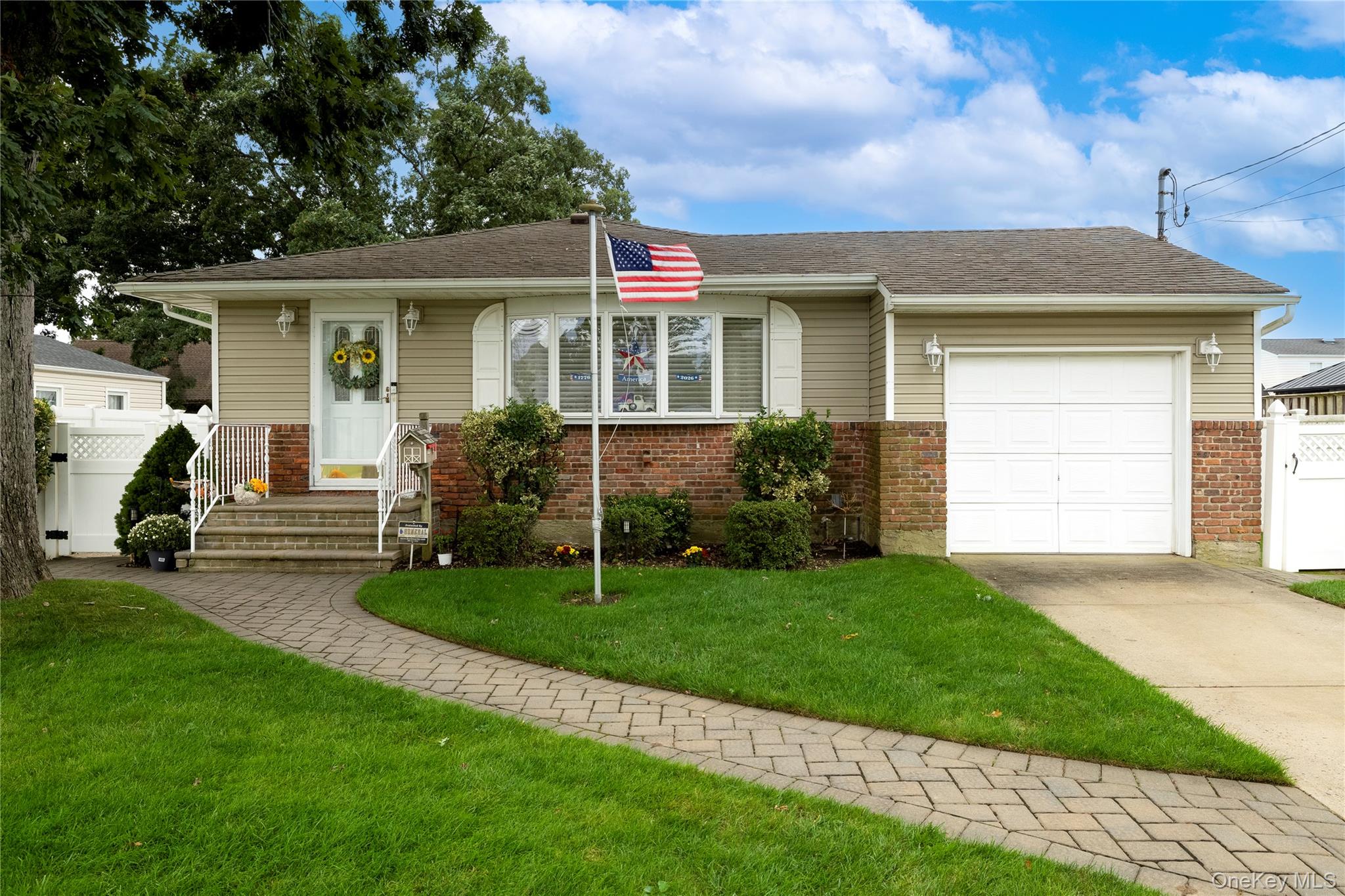 132 Yoakum Avenue – For Sale photo 2