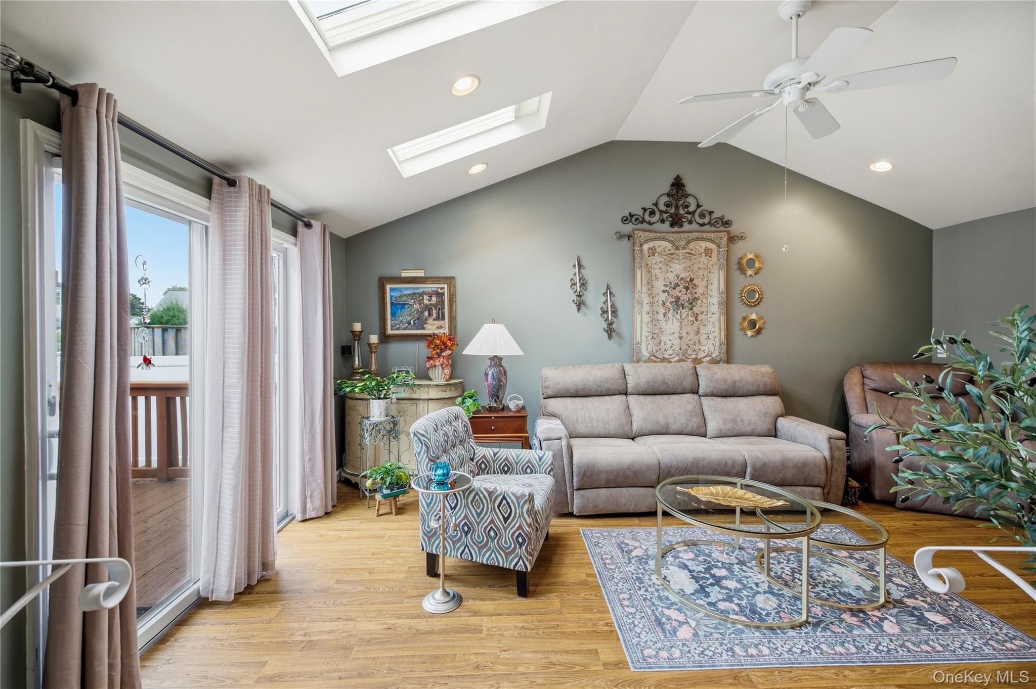 132 Yoakum Avenue – For Sale photo 8