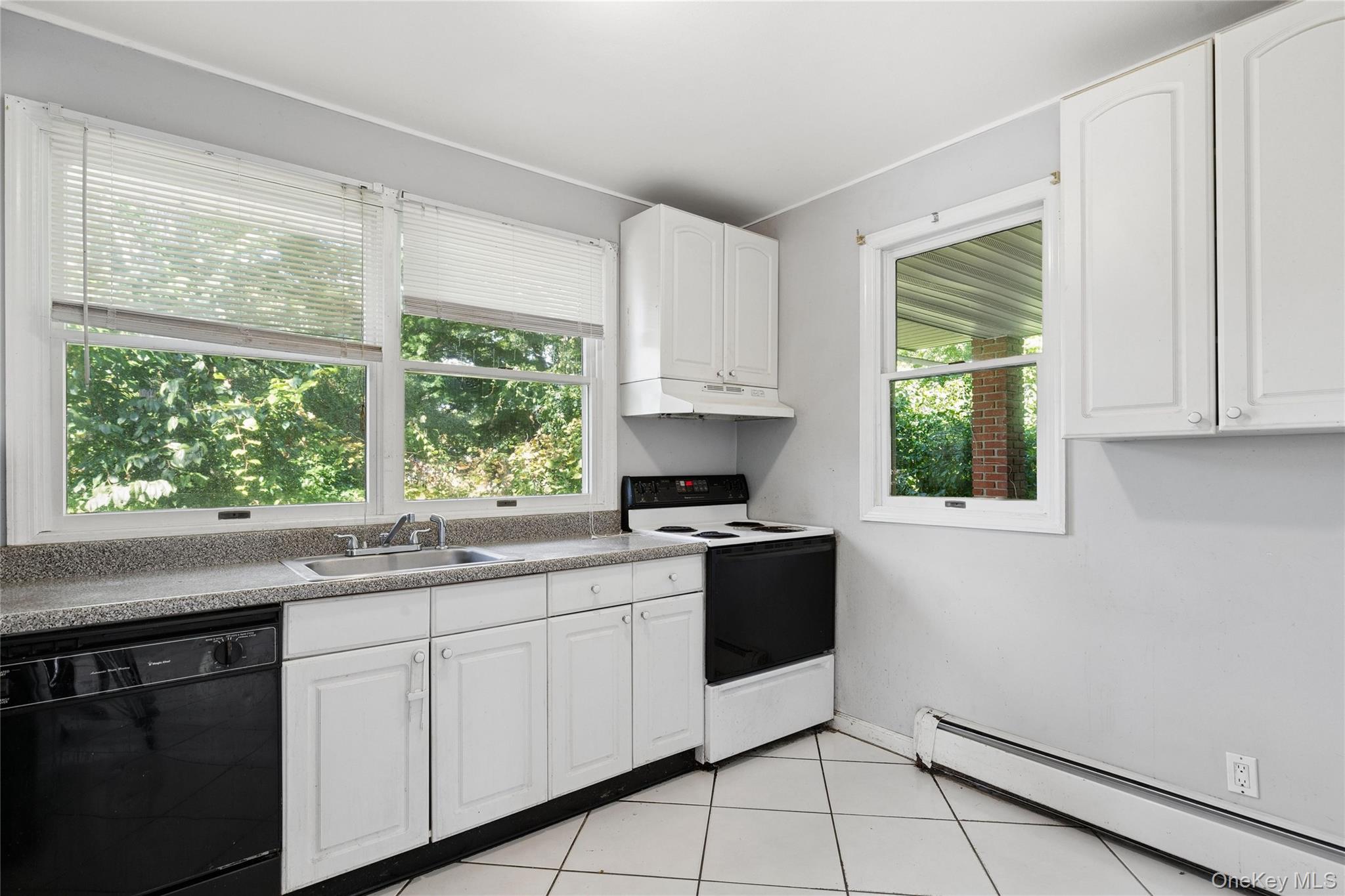 9 Plandome Place – For Sale photo 9