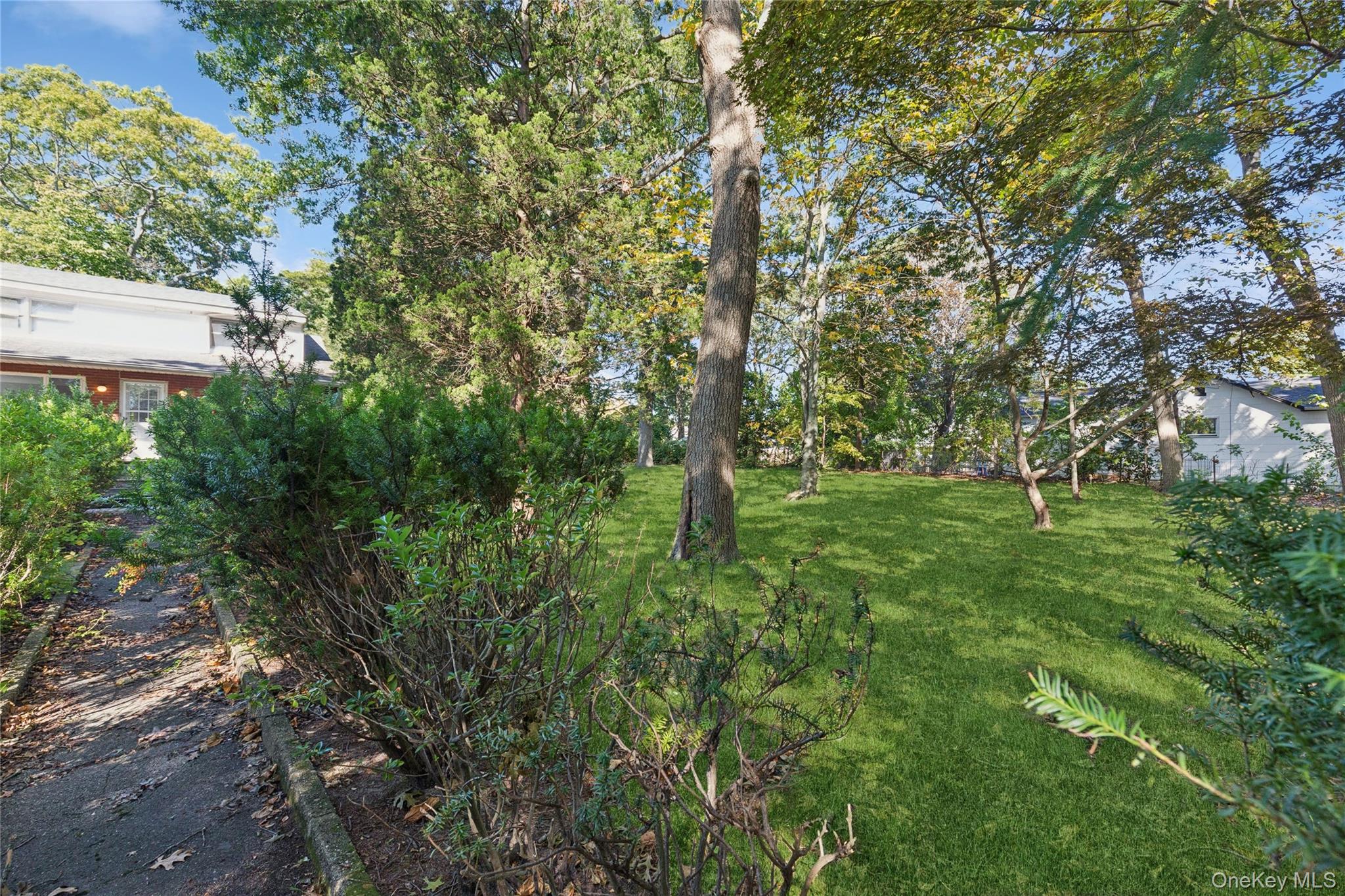 9 Plandome Place – For Sale photo 31
