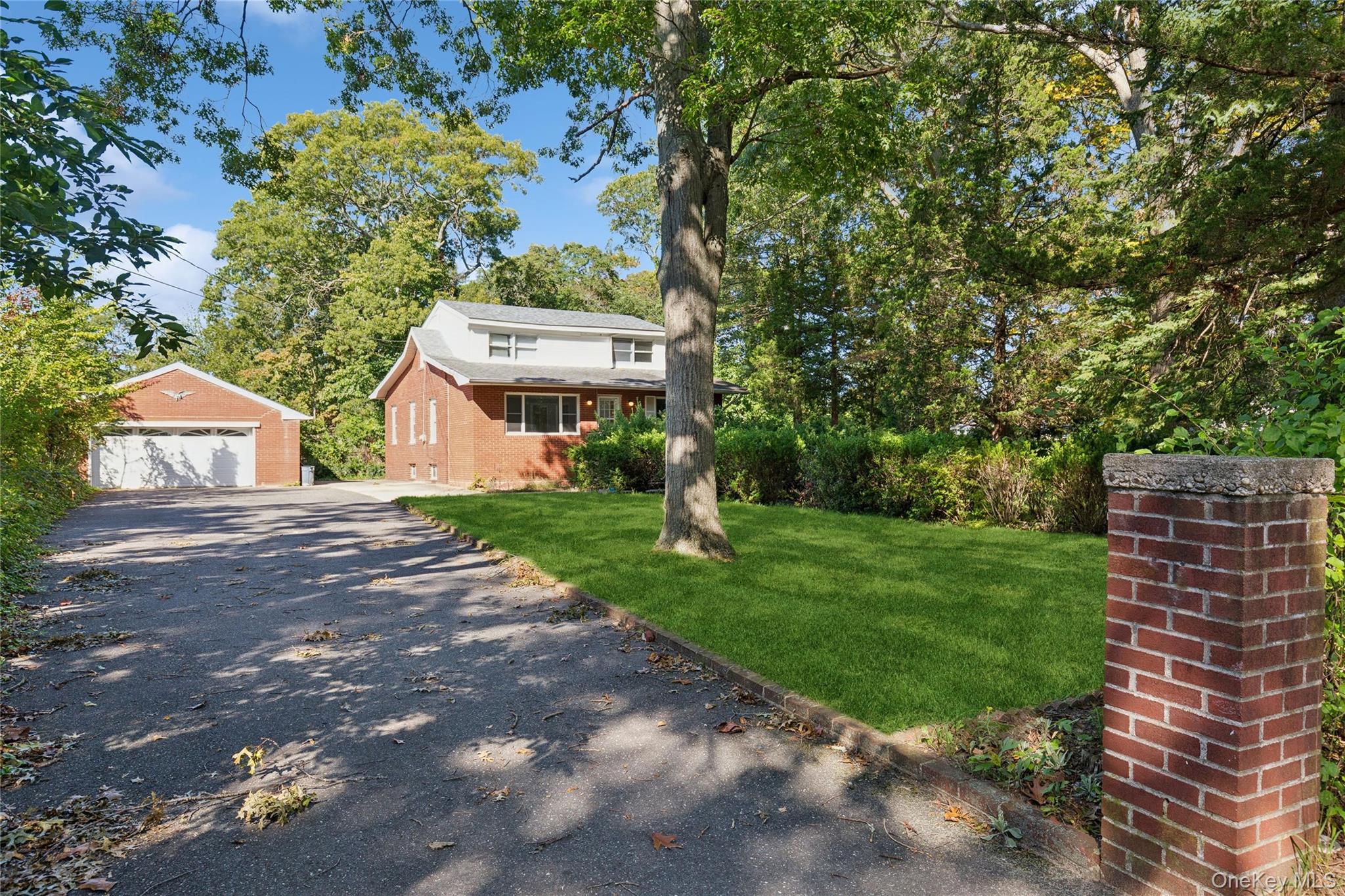 9 Plandome Place – For Sale photo 4