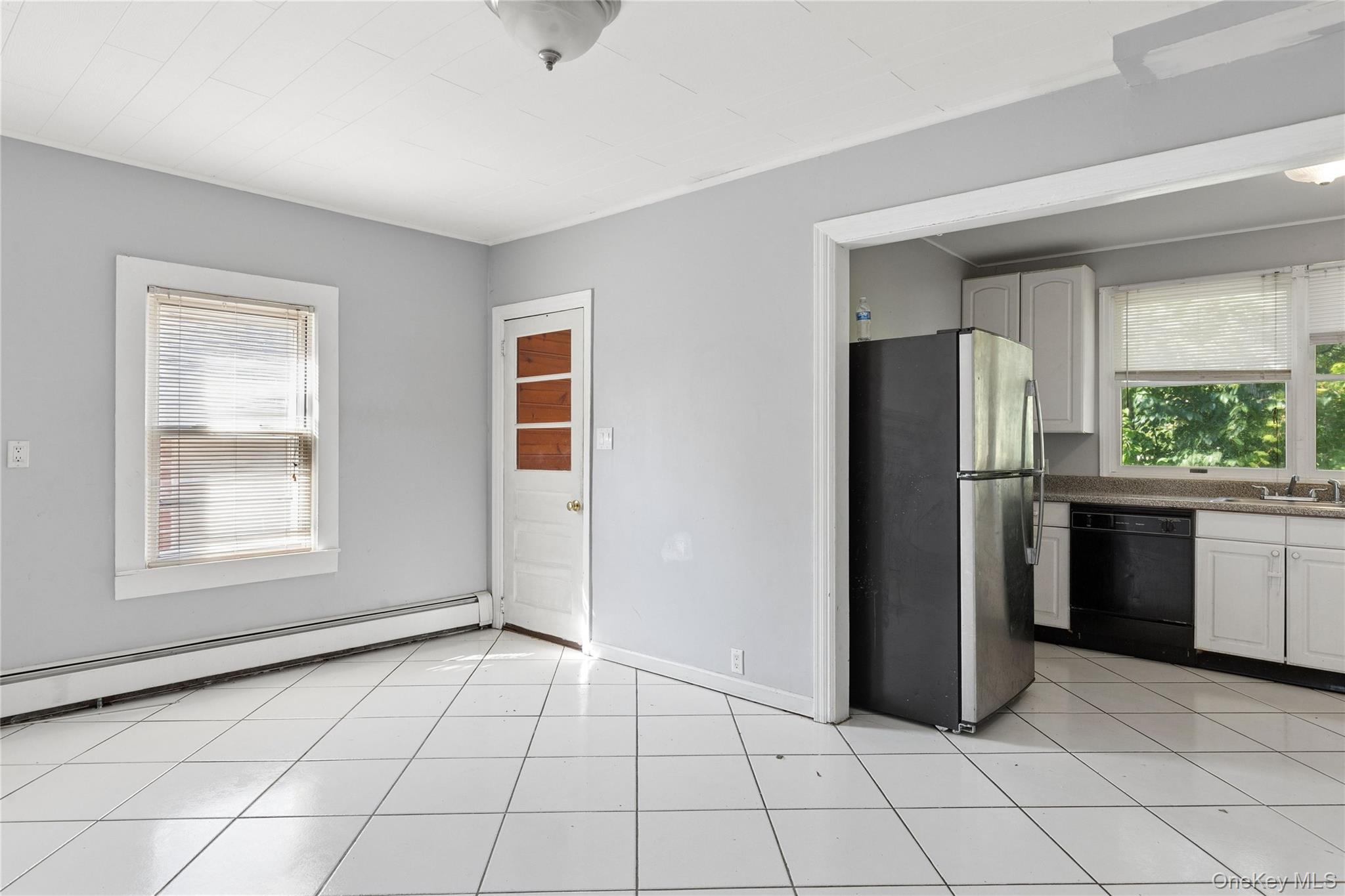 9 Plandome Place – For Sale photo 8