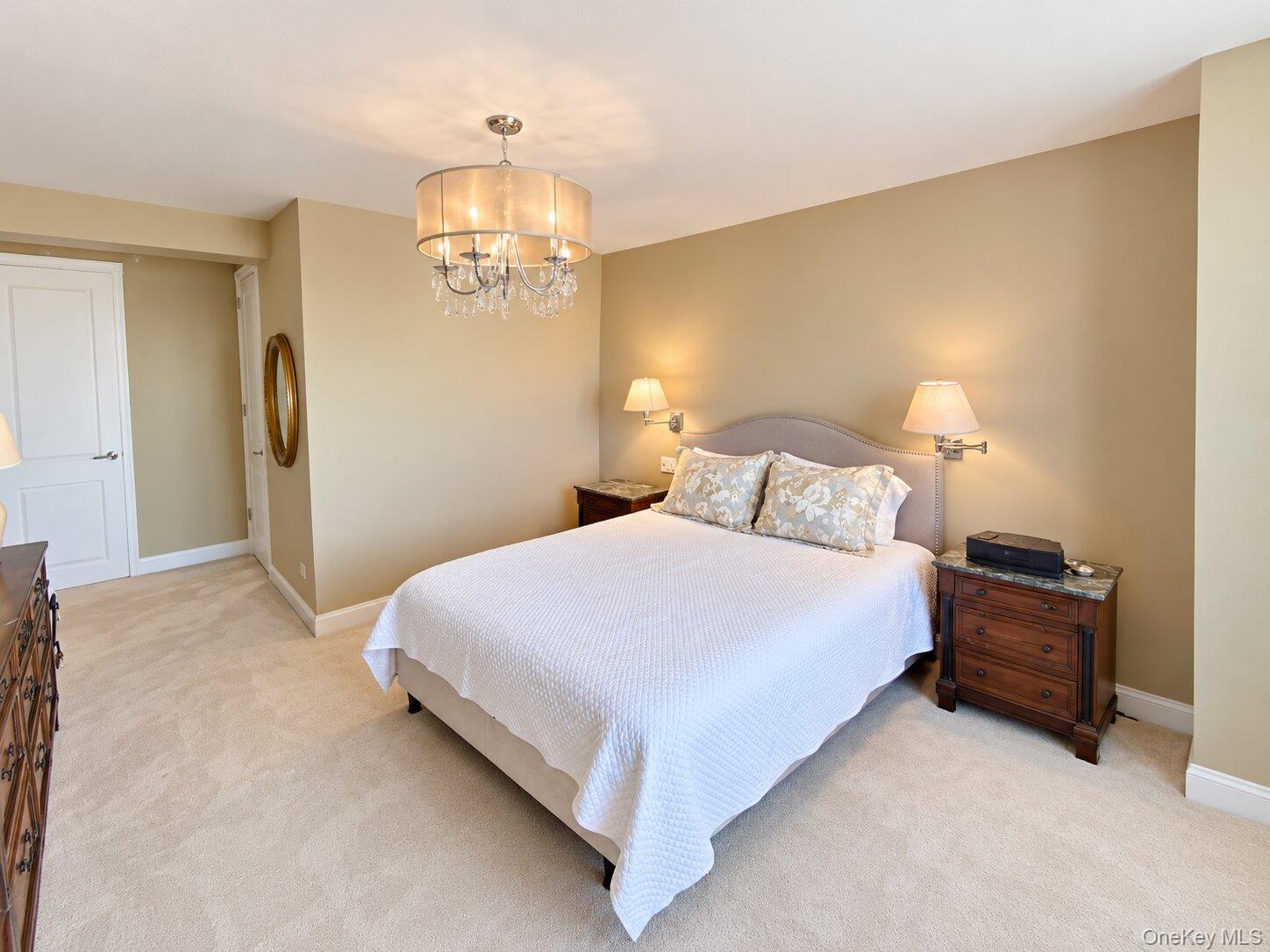 27010 Grand Central Parkway, Unit 28H photo 17