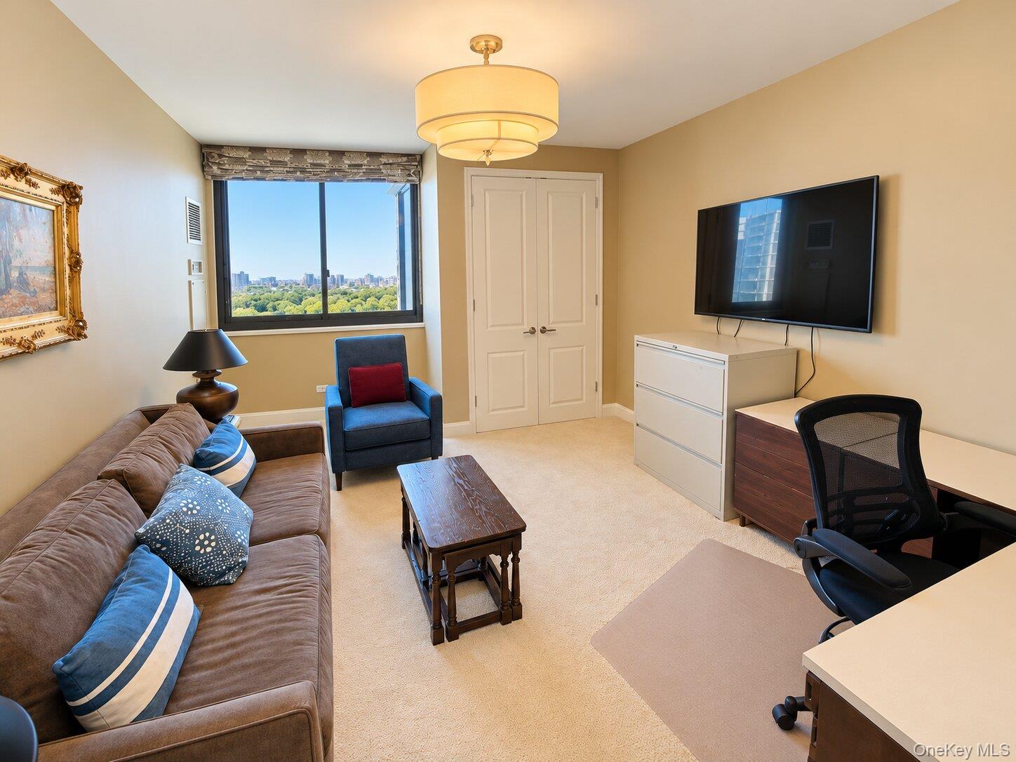 27010 Grand Central Parkway, Unit 28H photo 13