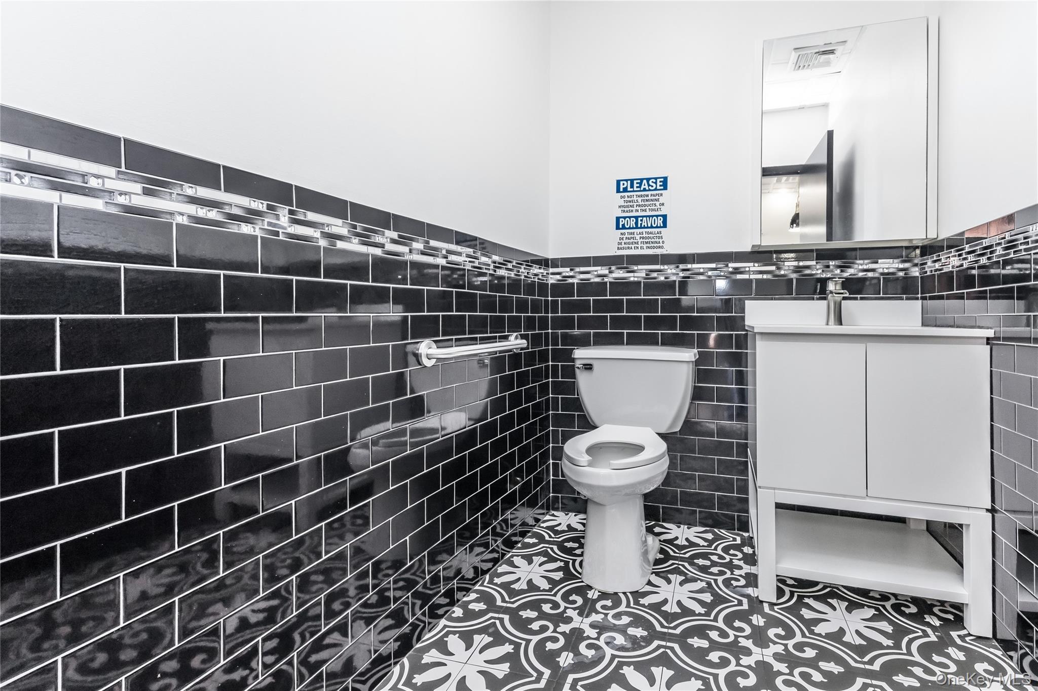 816 Hempstead Turnpike – For Rent photo 18