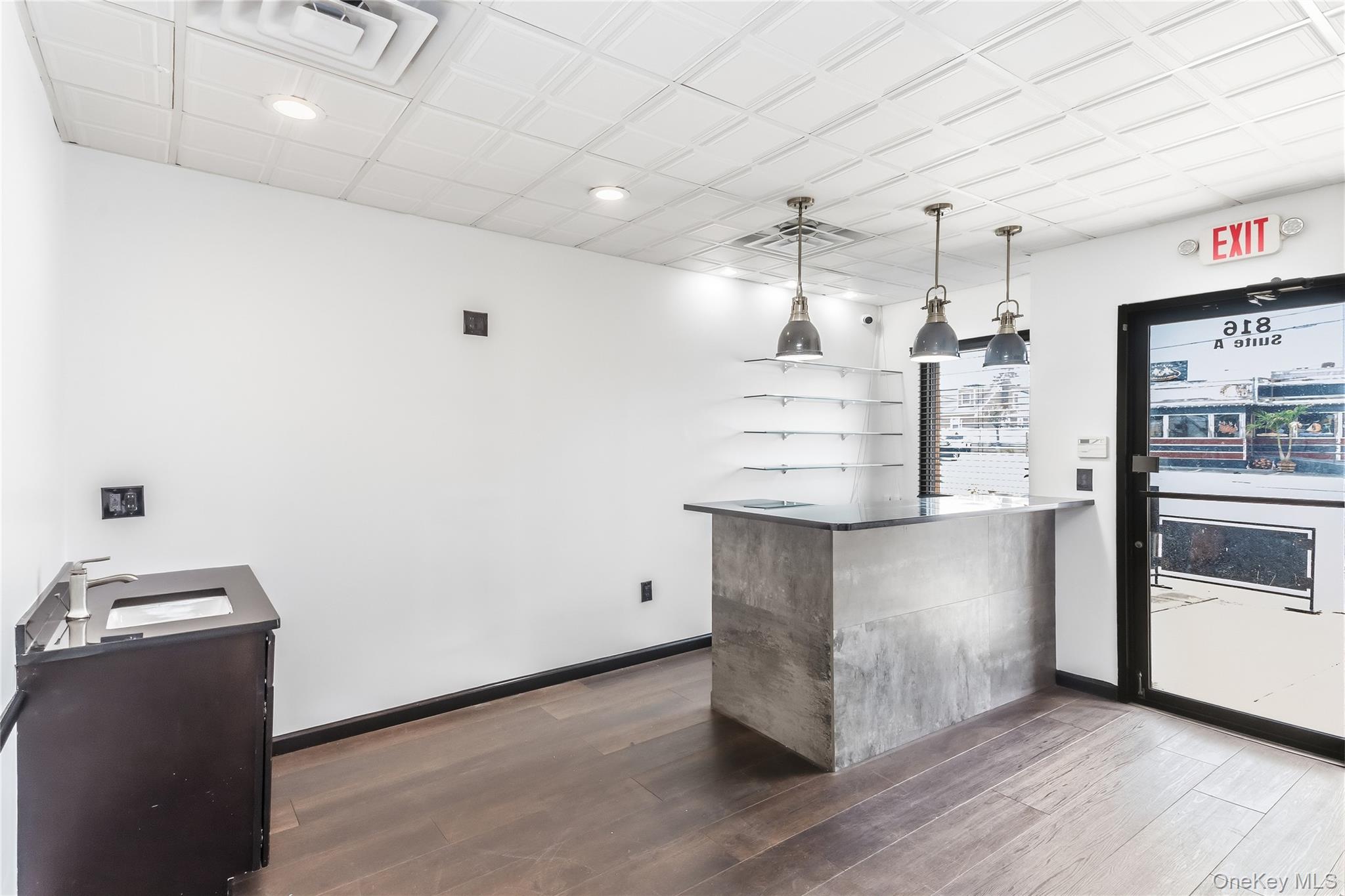 816 Hempstead Turnpike – For Rent photo 4