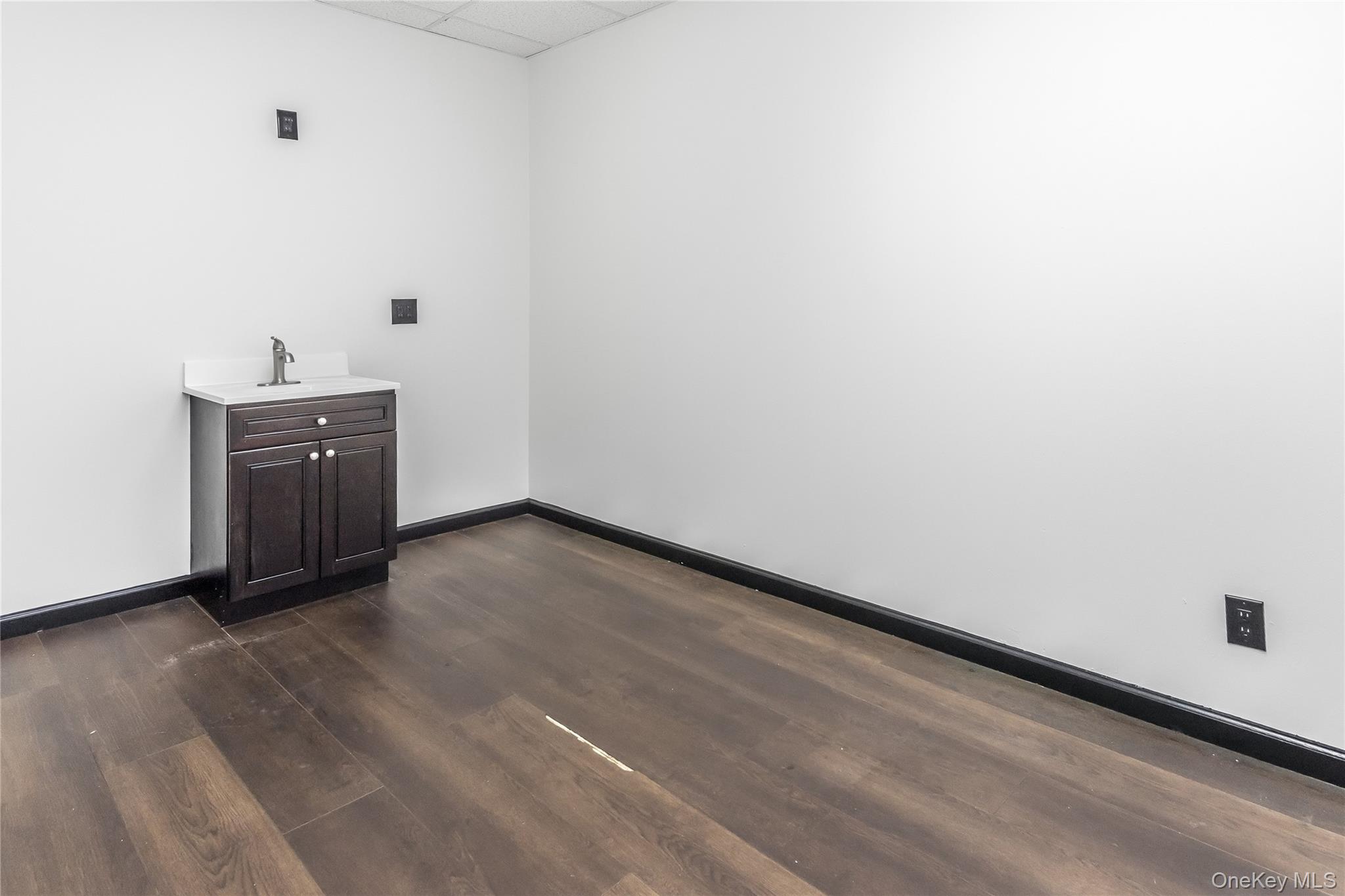 816 Hempstead Turnpike – For Rent photo 17