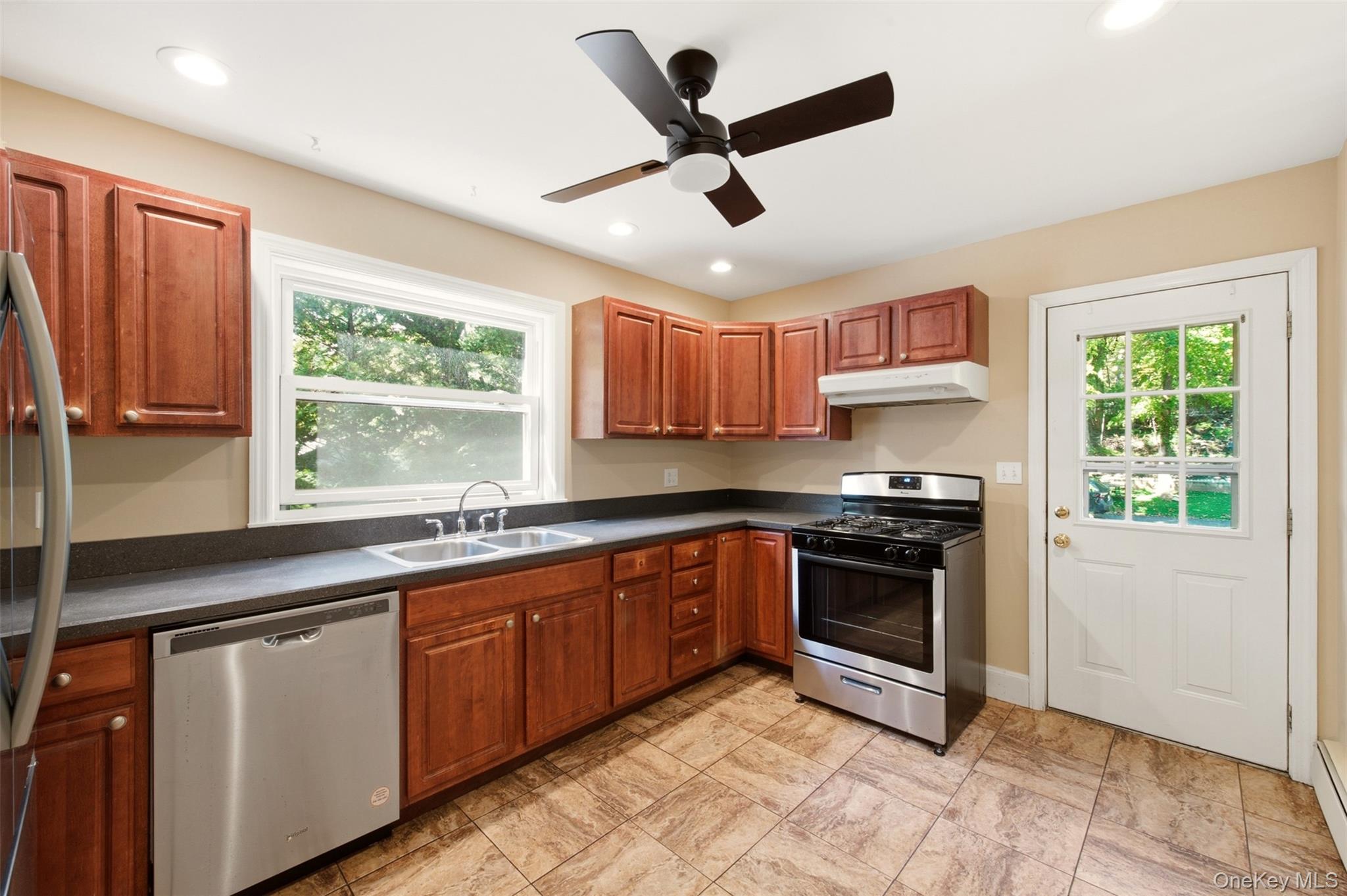 149 Fort Salonga Road S – For Rent photo 9