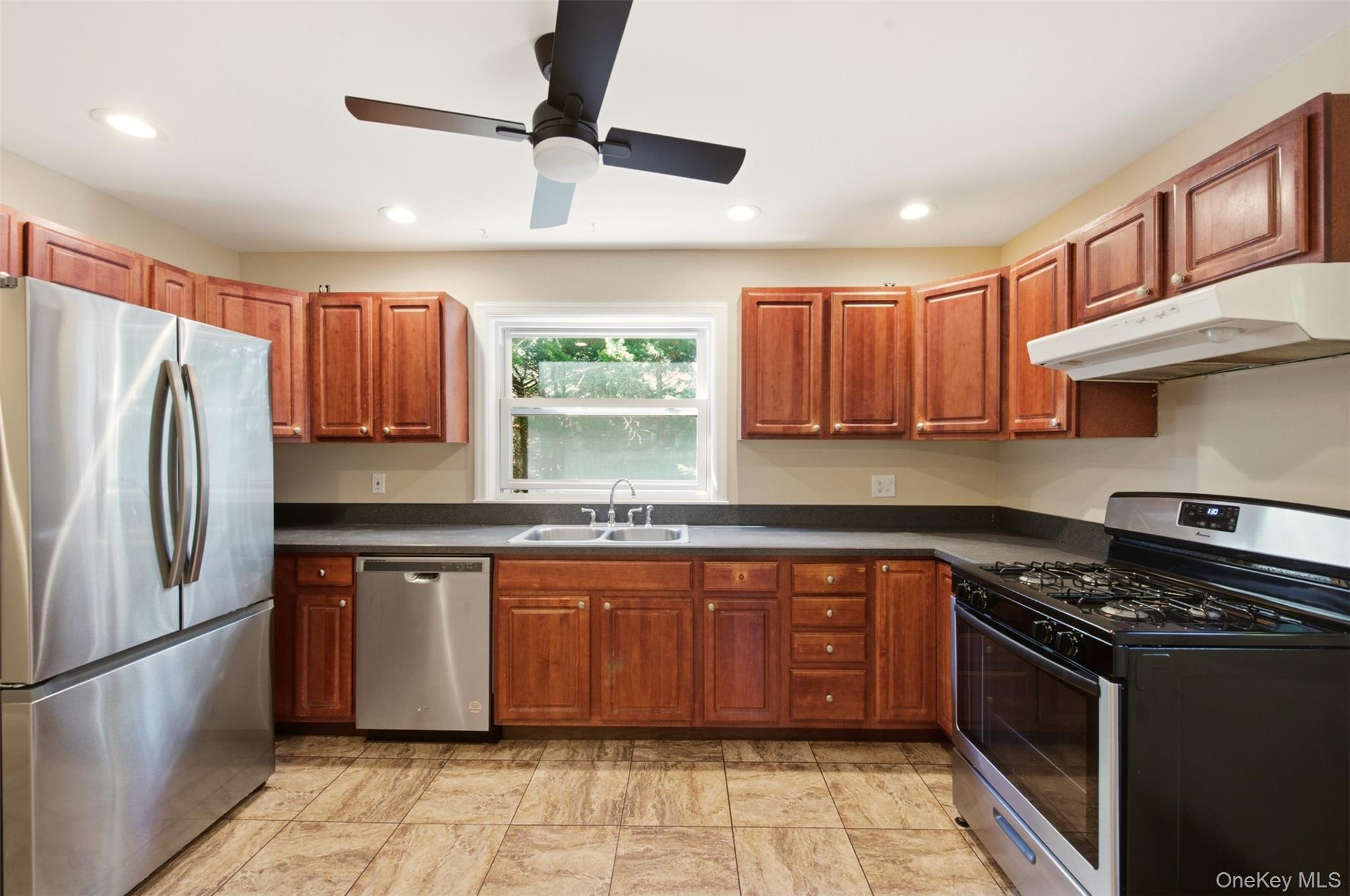 149 Fort Salonga Road S – For Rent photo 10