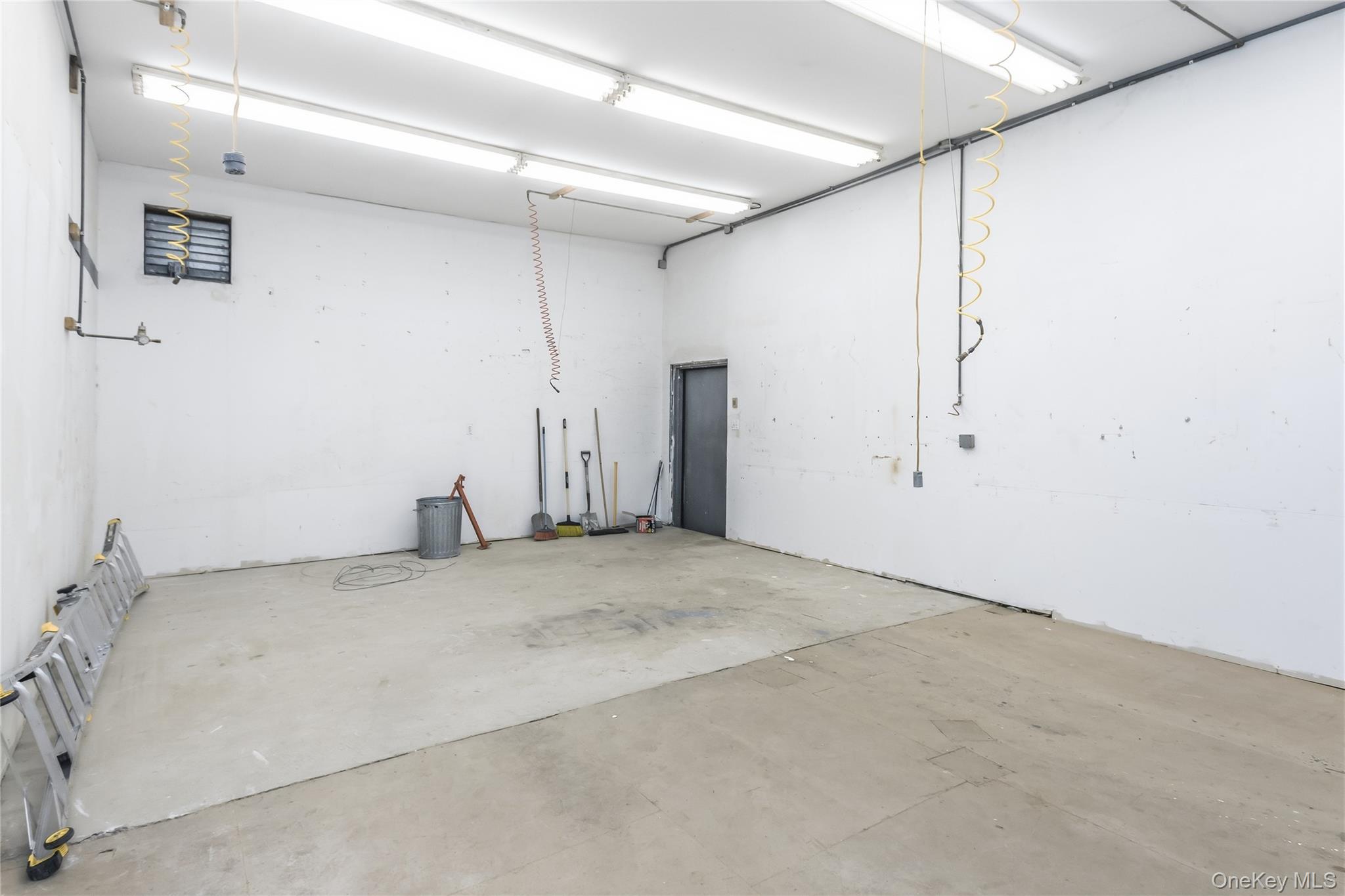 816 Hempstead Turnpike – For Rent photo 5