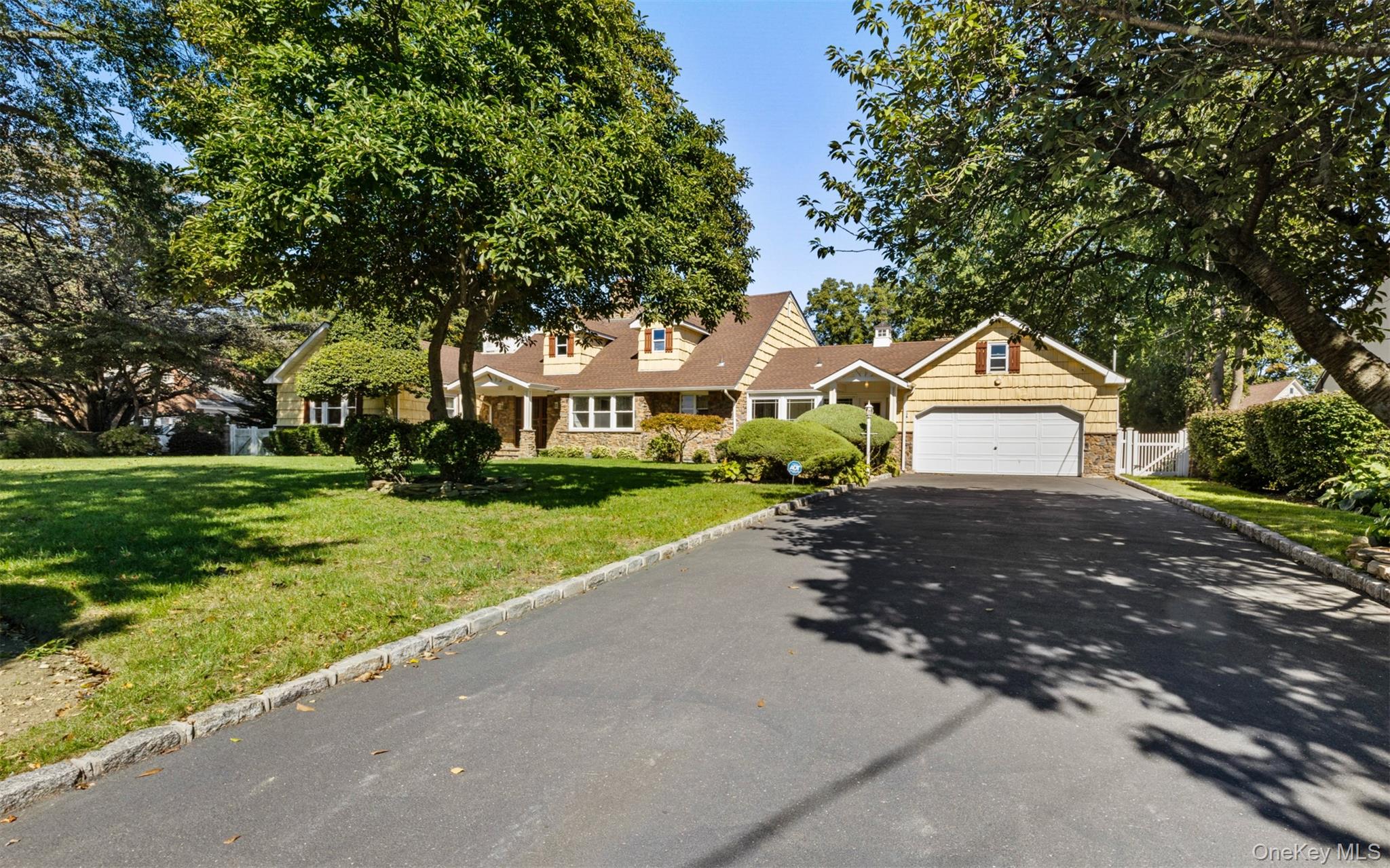 189 Atlantic Avenue – For Sale photo 2