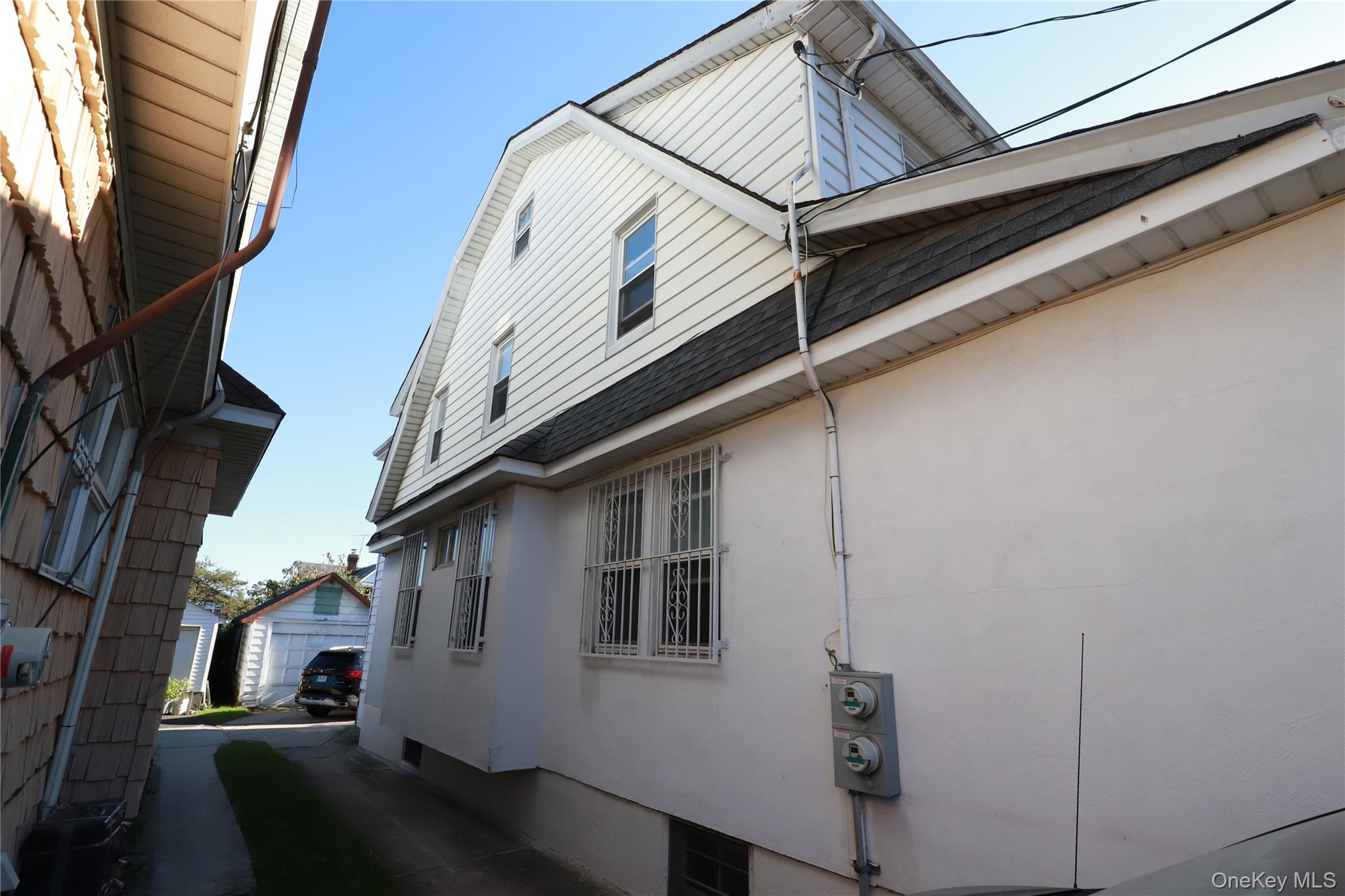 137-58 Kalmia Avenue – For Sale photo 2