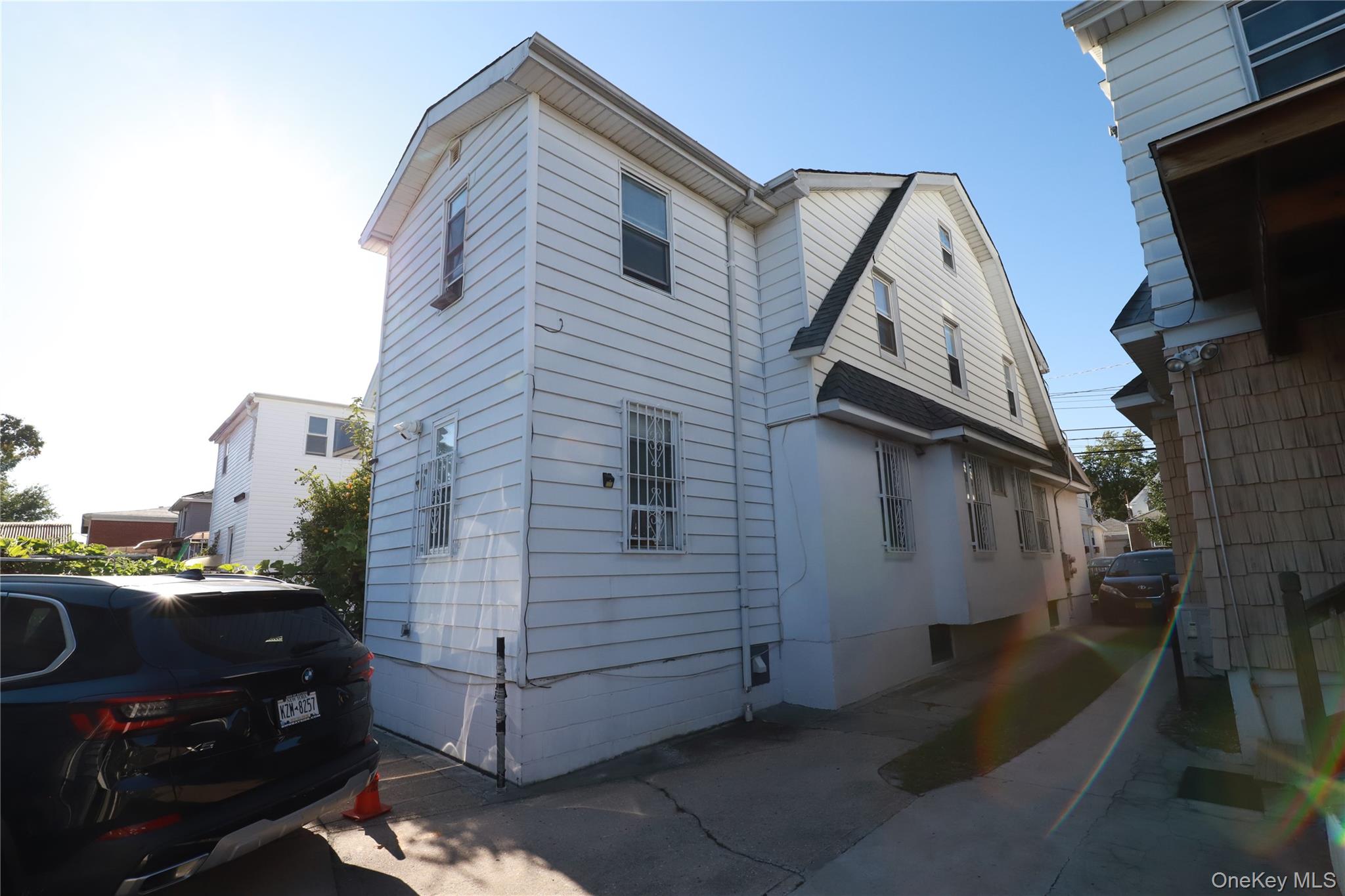137-58 Kalmia Avenue – For Sale photo 3