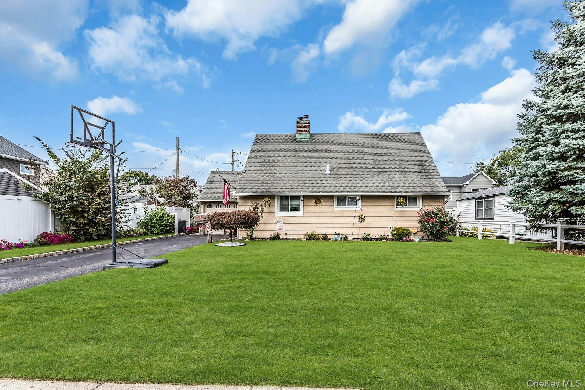 23 Summit Lane – For Sale