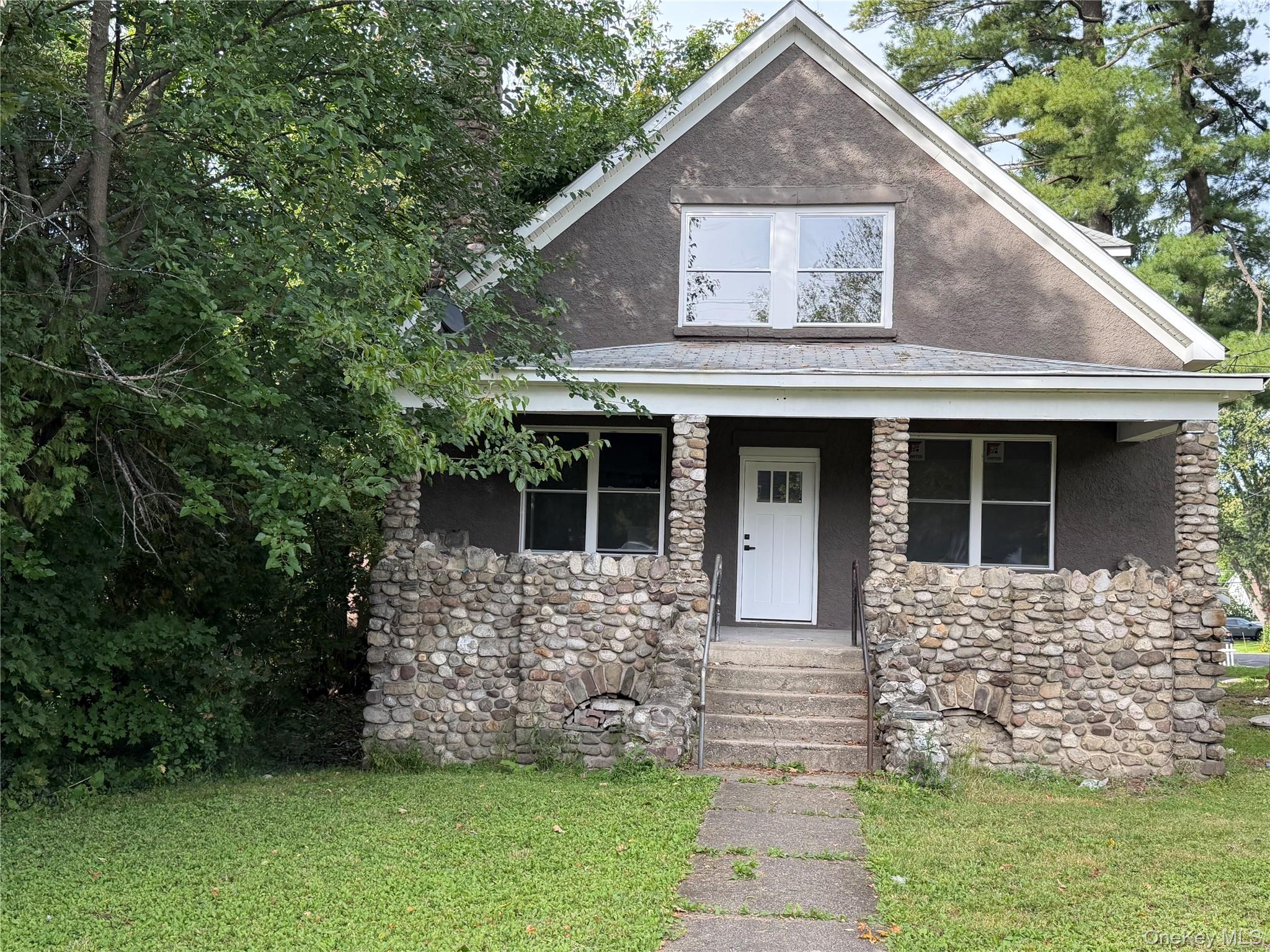 55 Bona Ventura Avenue, Unit 2