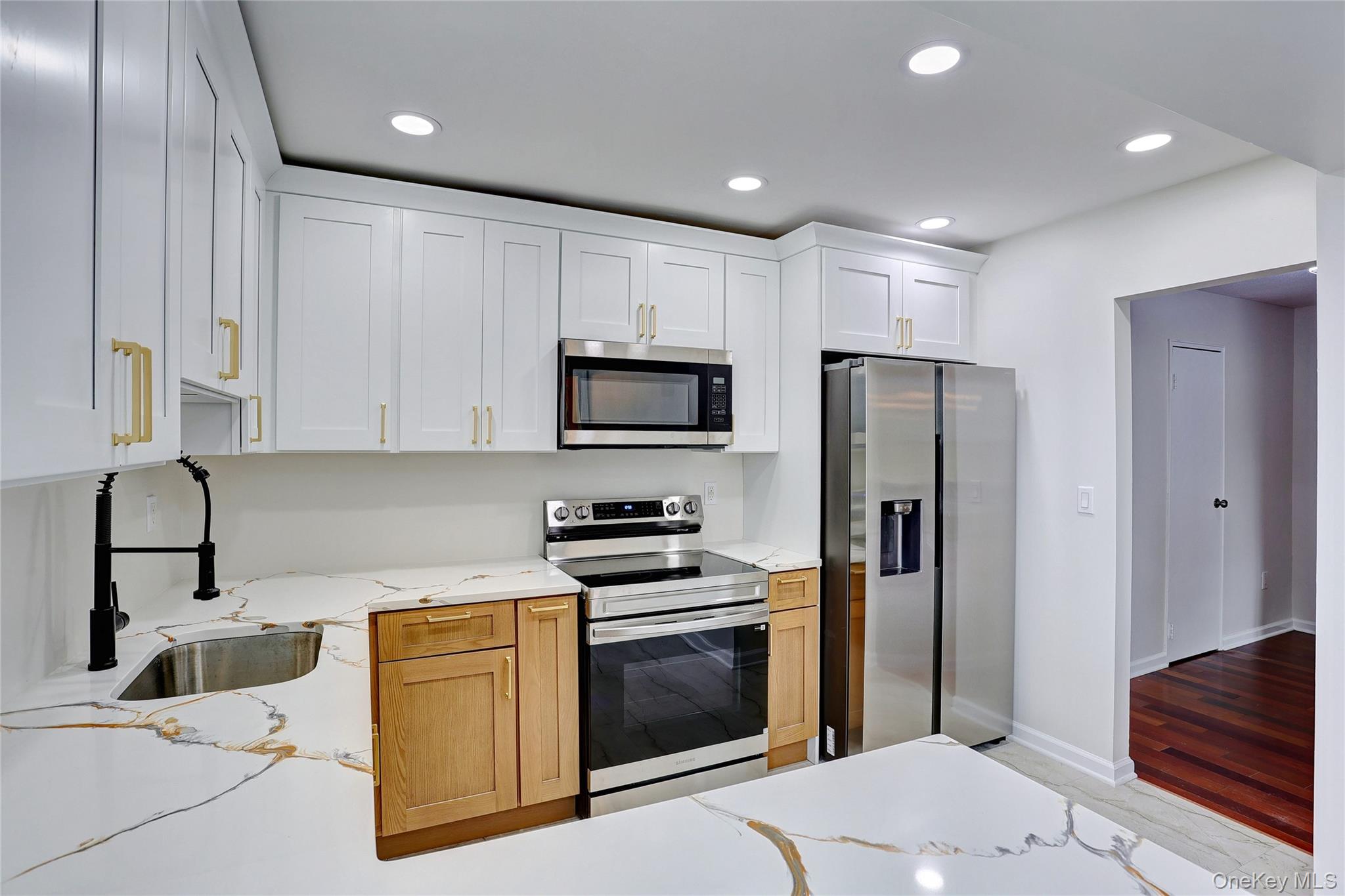 597 Sierra Vista Lane – For Sale photo 5