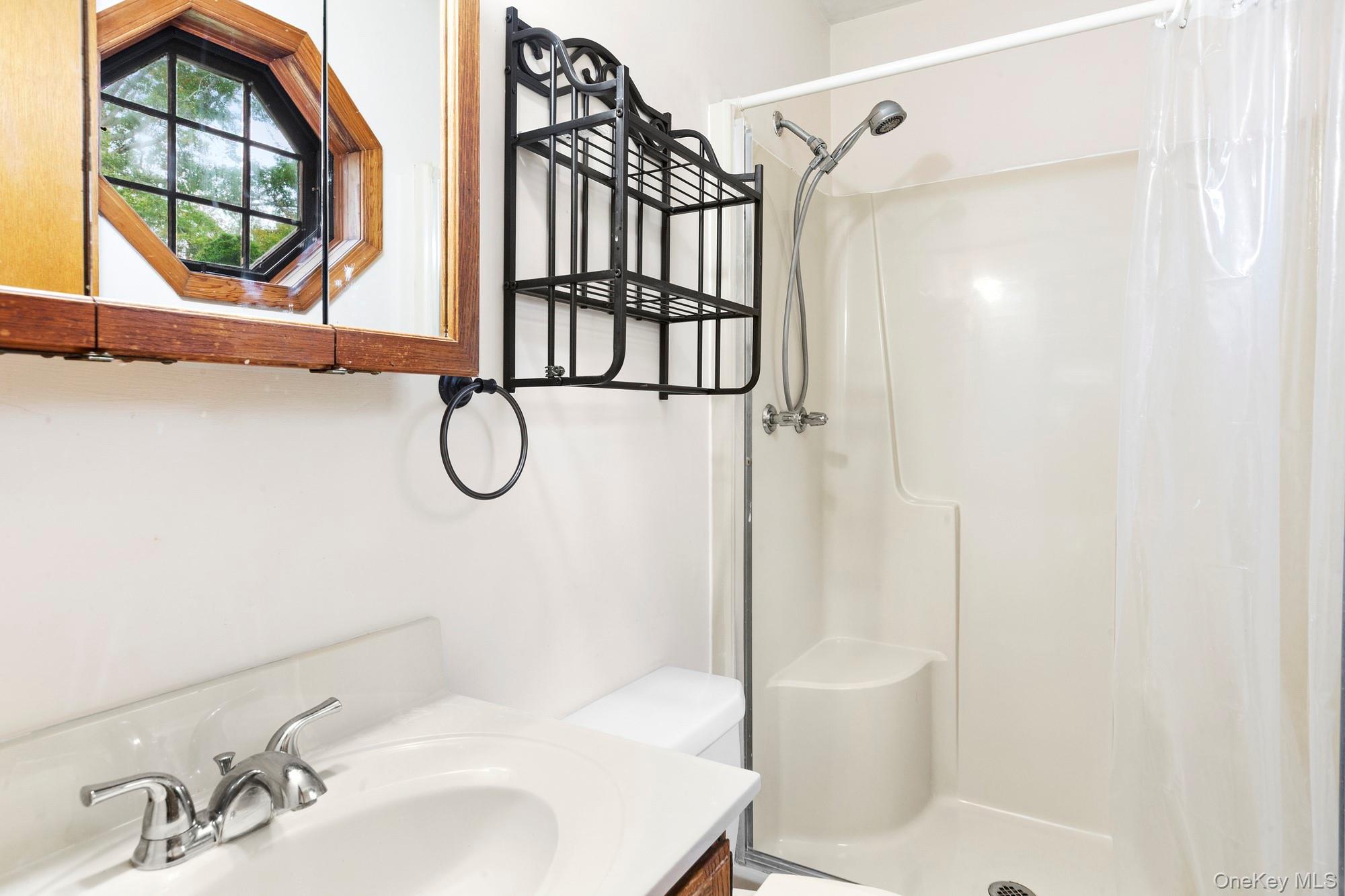 2380 Laurel Avenue – For Sale photo 10