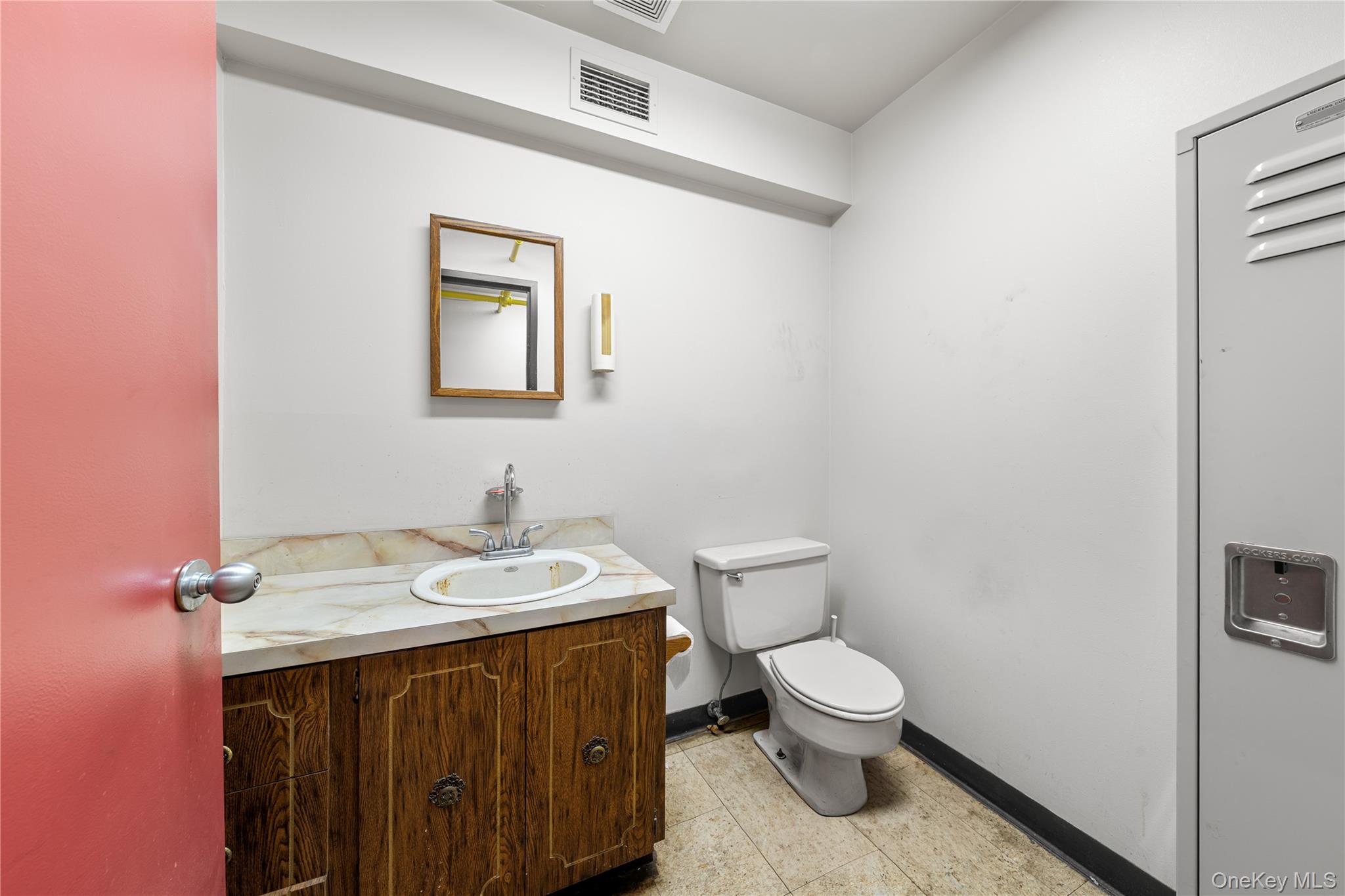 187 Herricks Road – For Rent photo 25