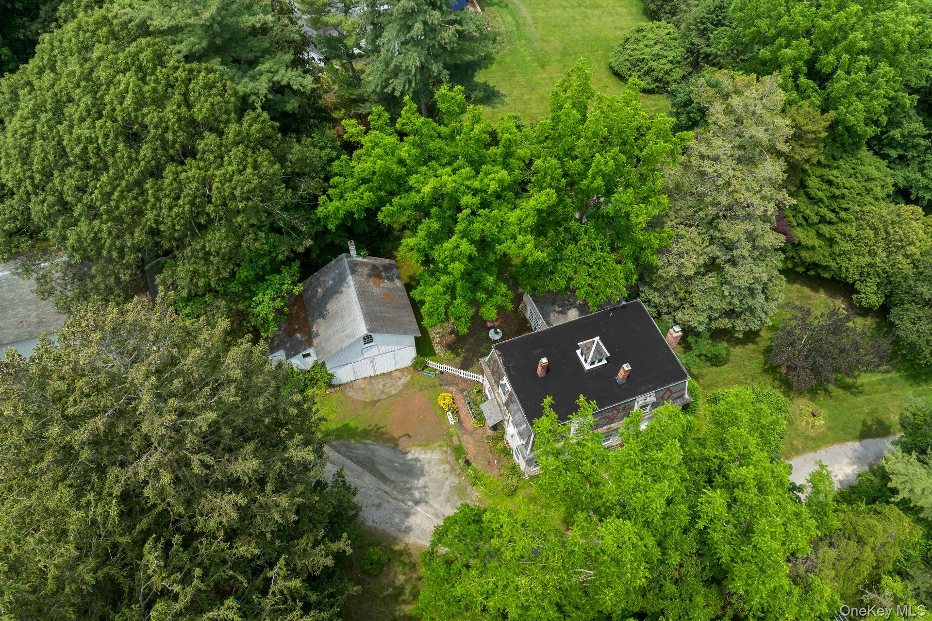 383 W Neck Road – For Sale photo 31