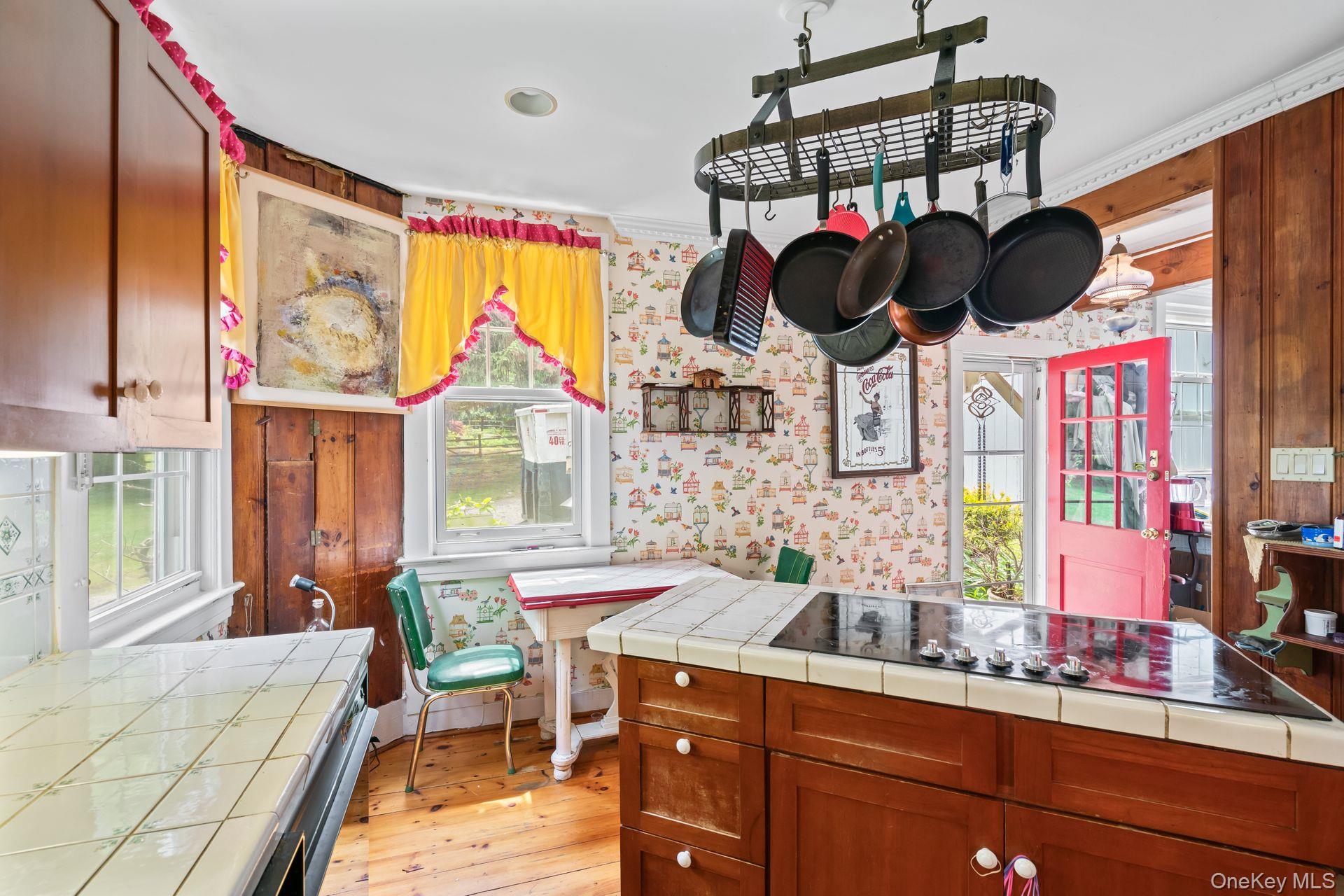 383 W Neck Road – For Sale photo 11