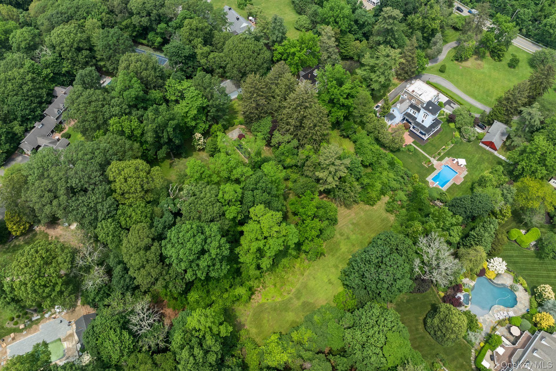 383 W Neck Road – For Sale photo 35