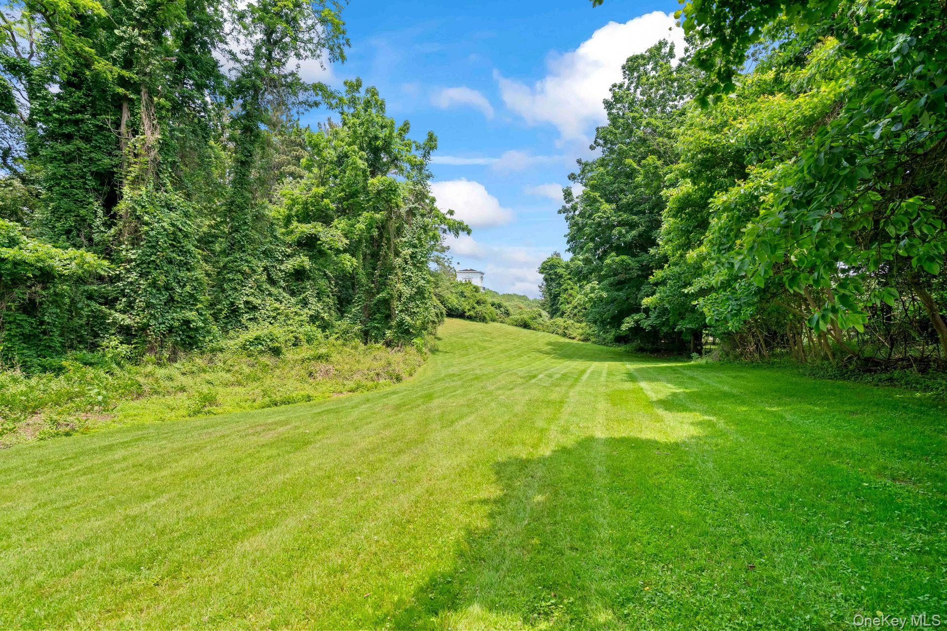 383 W Neck Road – For Sale photo 29