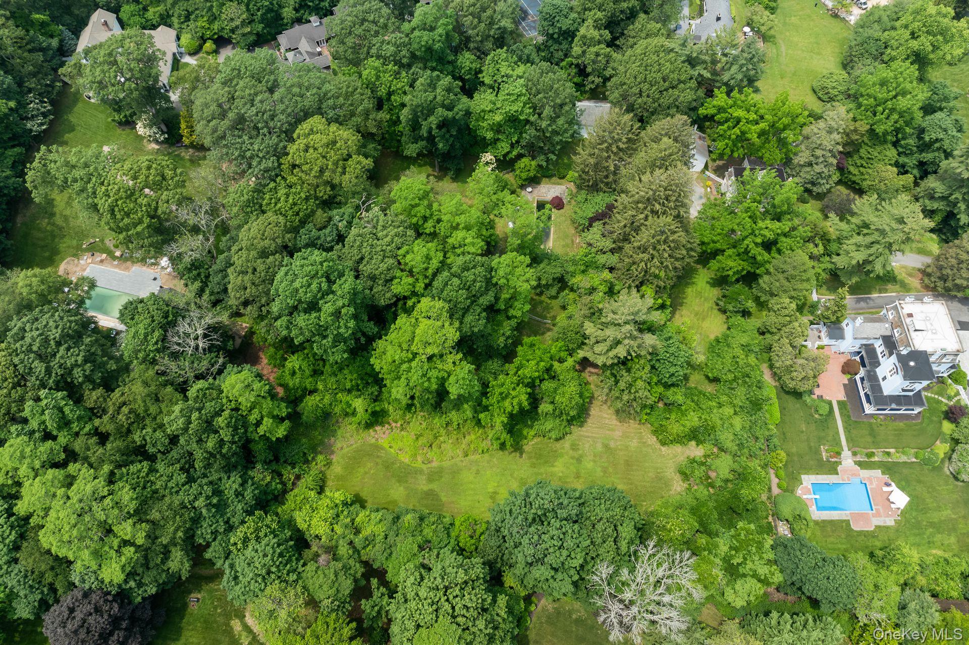383 W Neck Road – For Sale photo 36