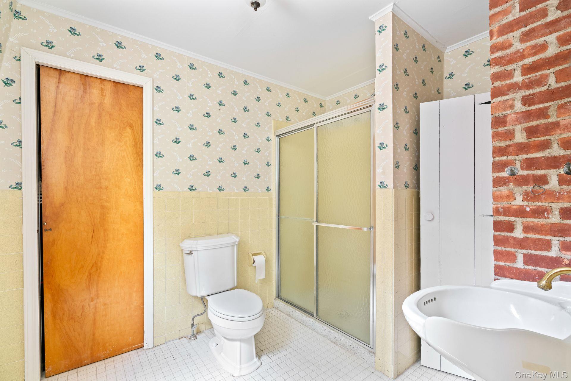 383 W Neck Road – For Sale photo 23